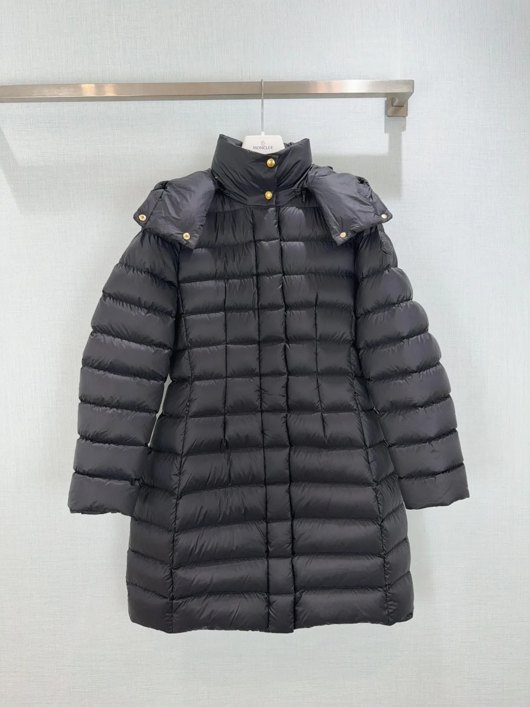 Women's Jackets And Down Jackets MONCLER 19531408