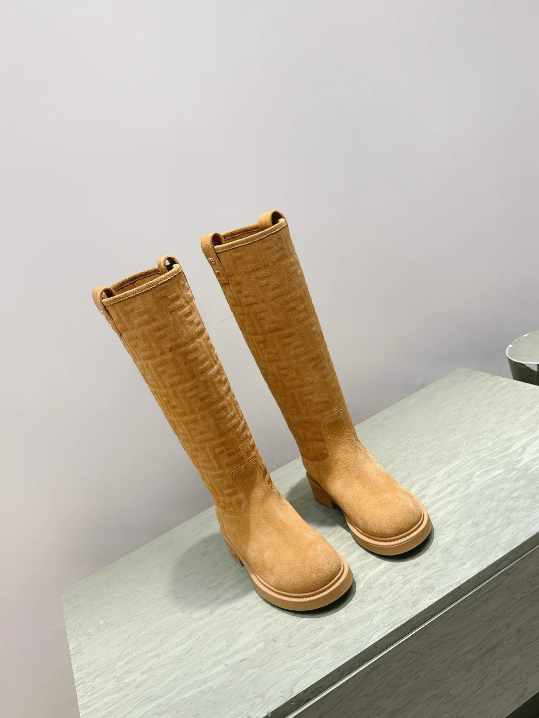 Women's Boots FENDI 18153040