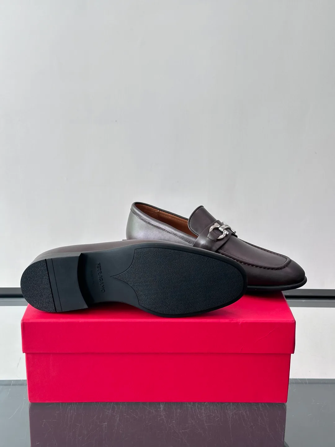 Men's Loafers And Dress Shoes SALVATORE FERRAGAMO 18079492
