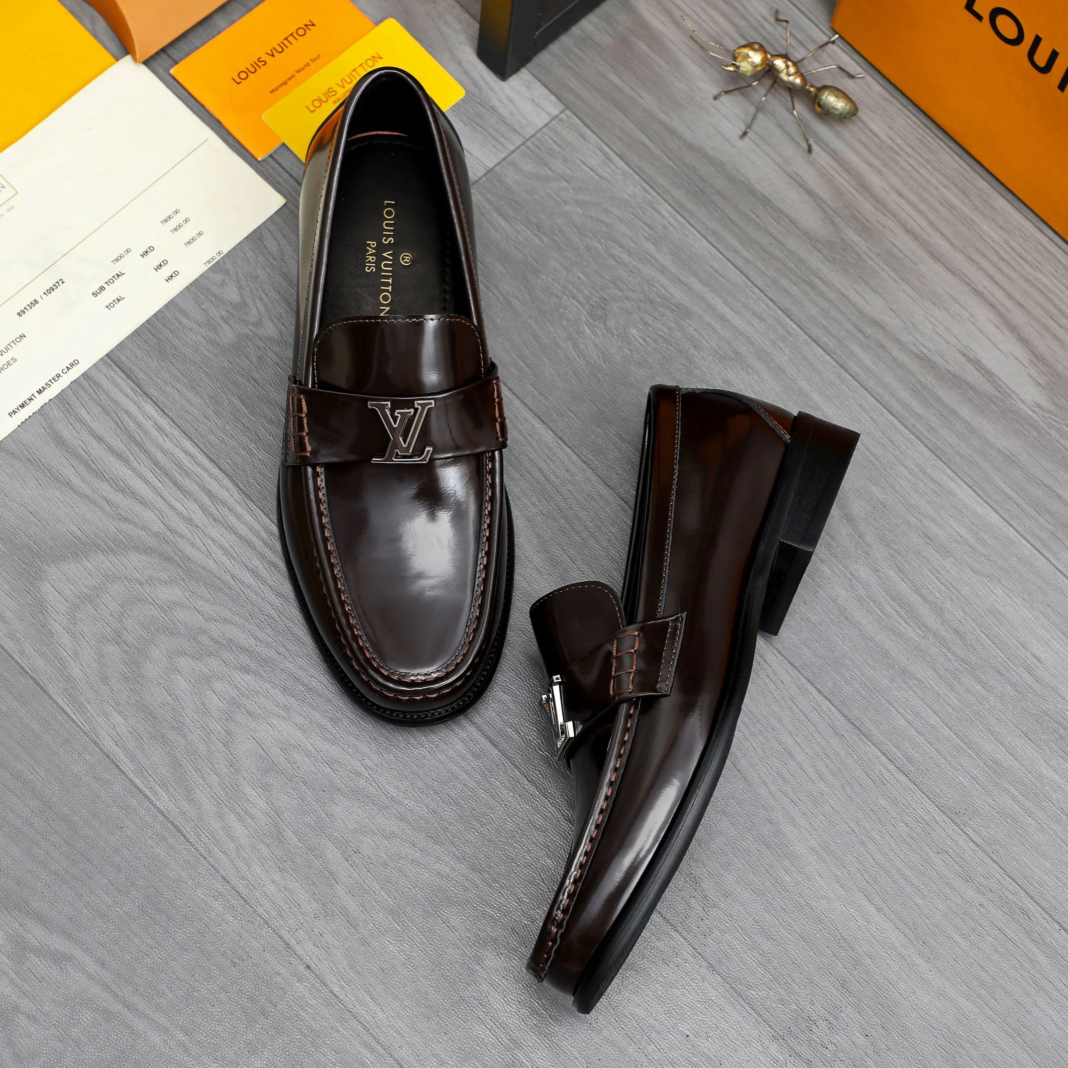 Men's Loafers And Dress Shoes LOUIS VUITTON 17812324