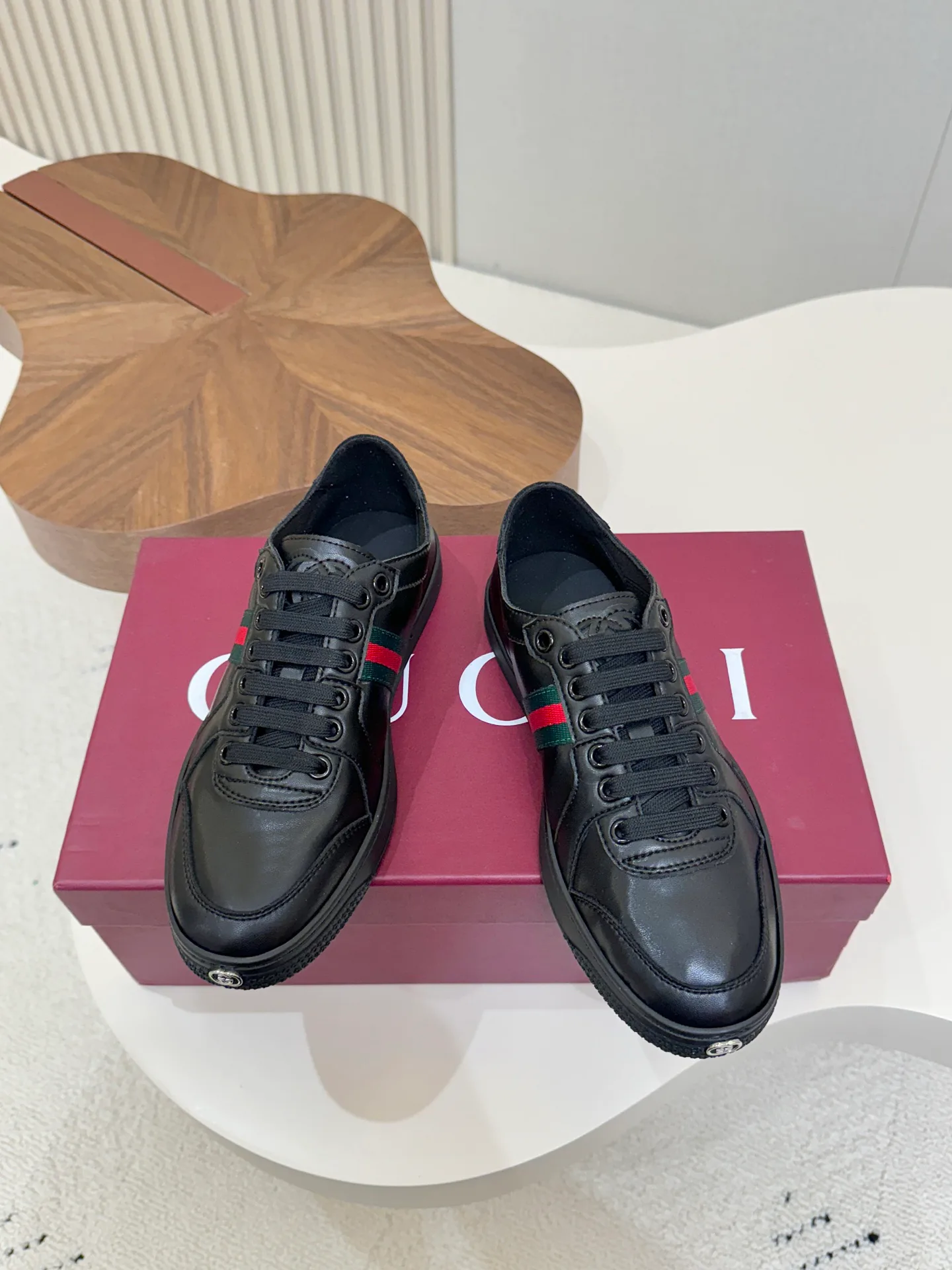Women's Sneakers GUCCI 17571666