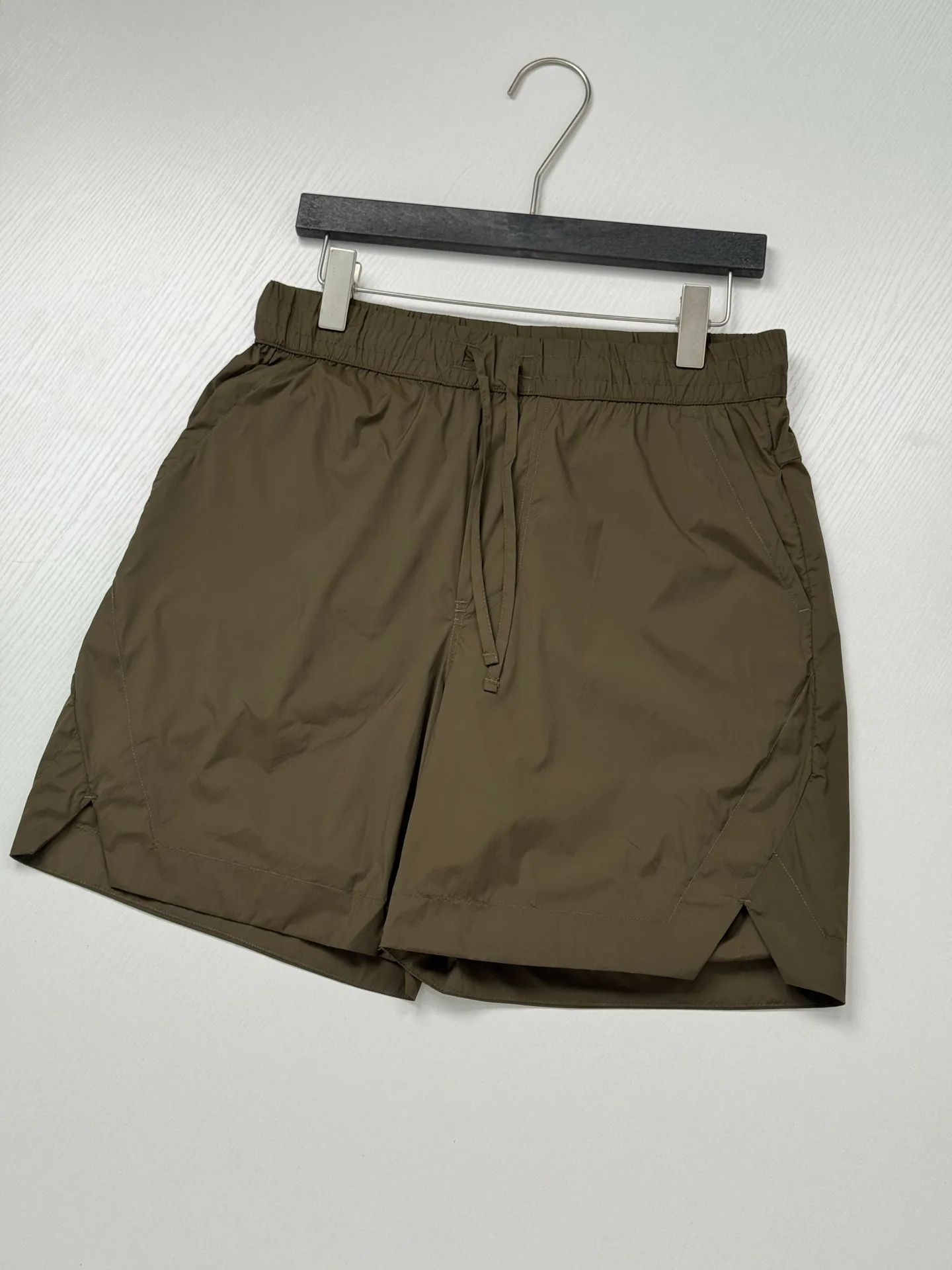 Women's Shorts CANADA GOOSE 17093308