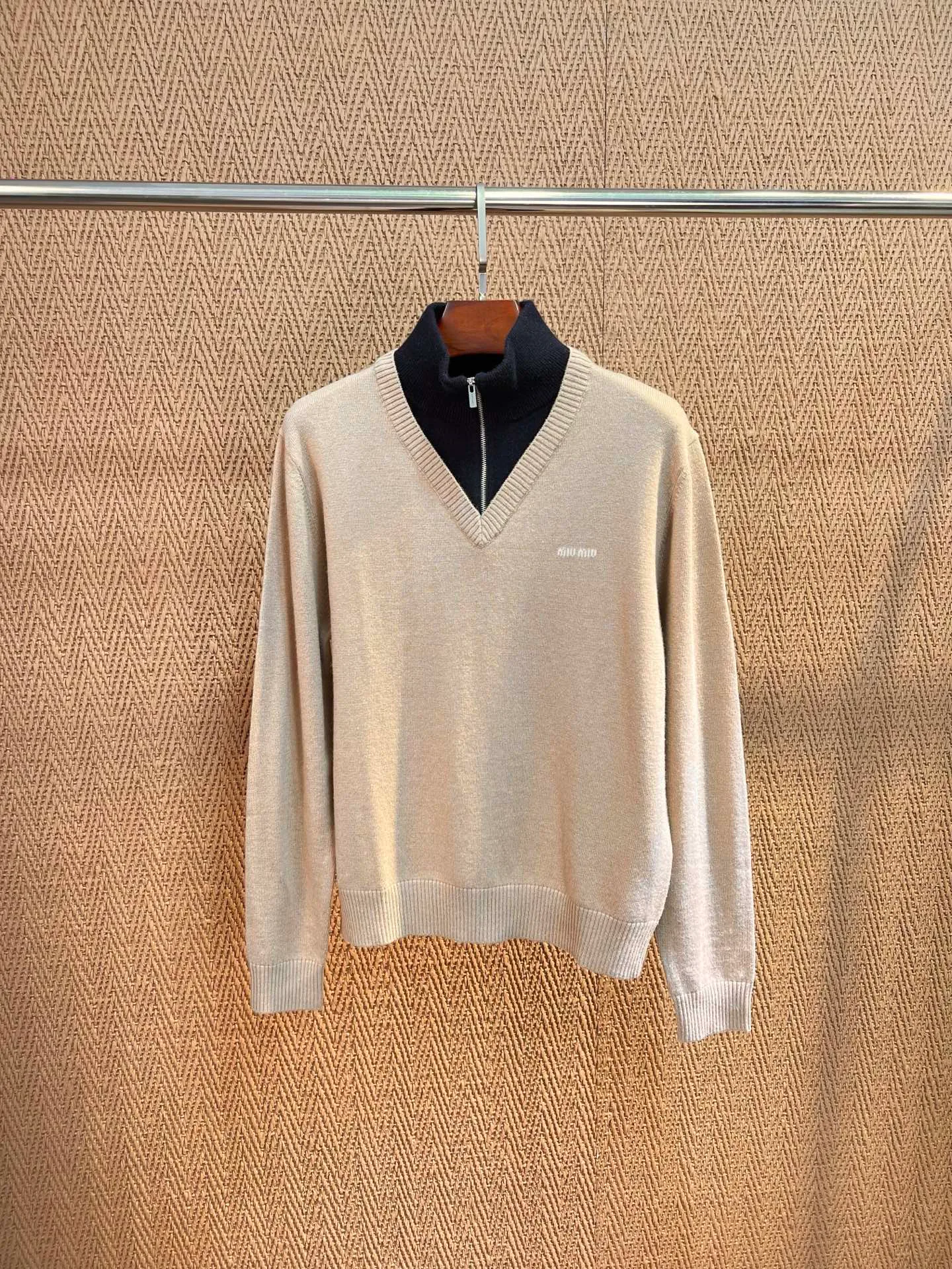 Women's Jumpers And Sweaters MIU MIU 18324218