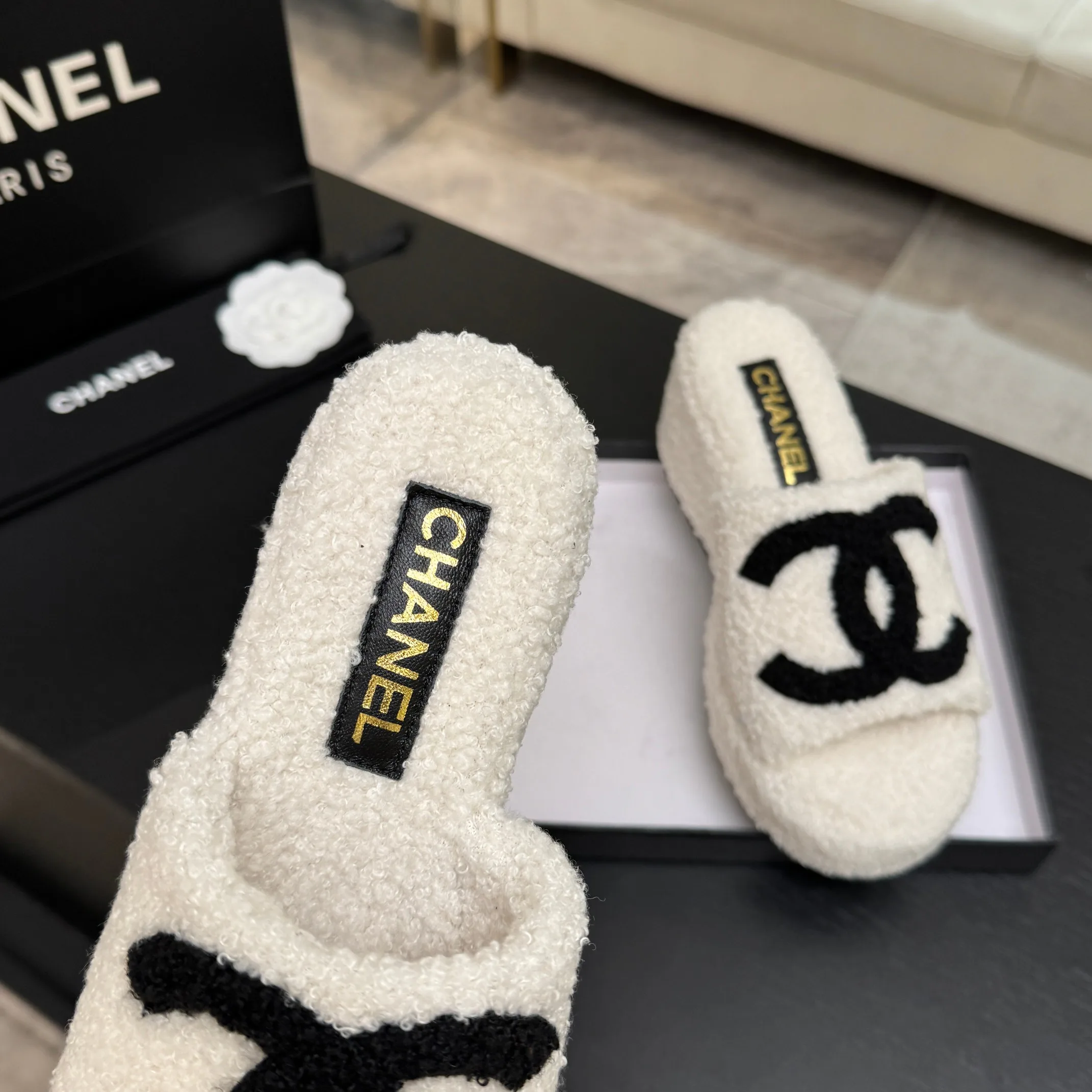 Women's Slippers CHANEL 18500996