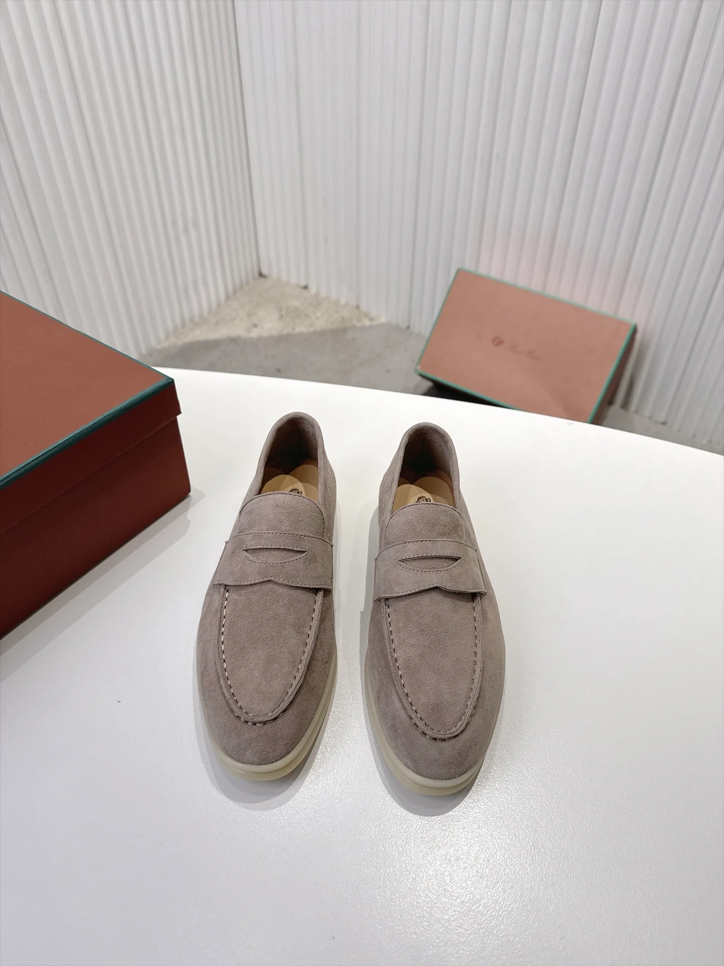 Women's Loafers And Moccasins LORO PIANA 18039682