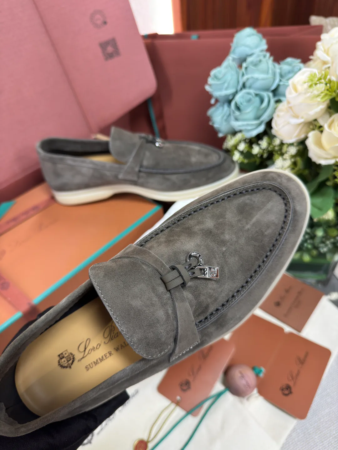 Men's Loafers And Dress Shoes LORO PIANA 18101760