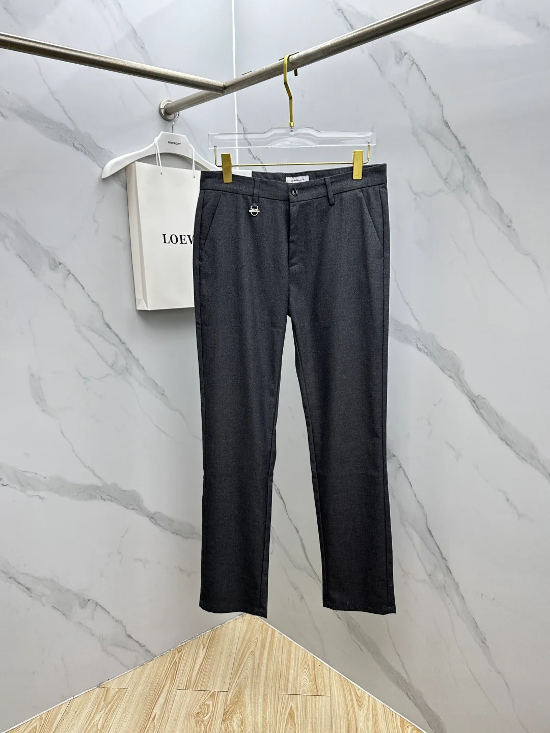 Men's Trousers SALVATORE FERRAGAMO 18246806
