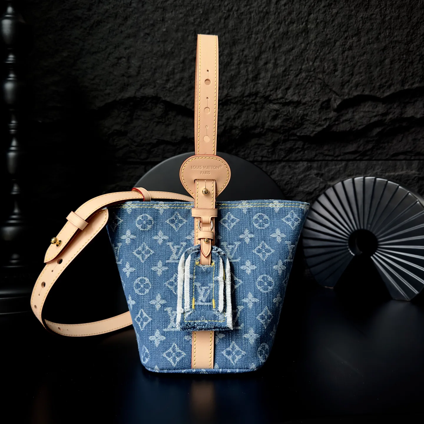 Women's Classic Handbags LOUIS VUITTON 17498631