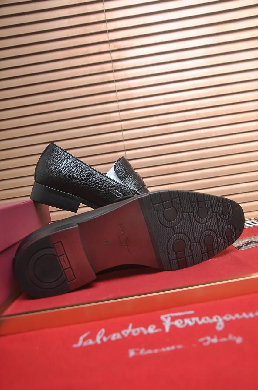 Men's Loafers And Dress Shoes SALVATORE FERRAGAMO 17349618