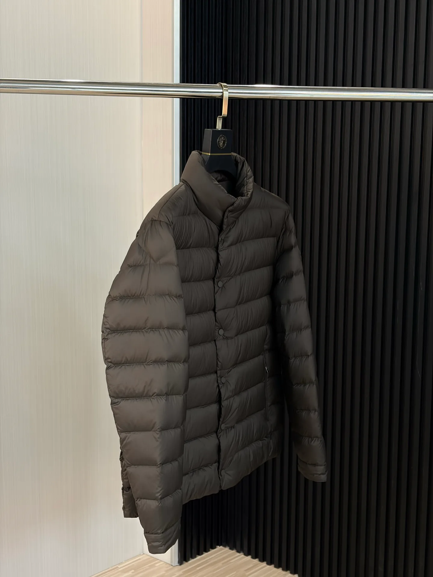 Men's Jackets And Down Jackets MONCLER 18218453