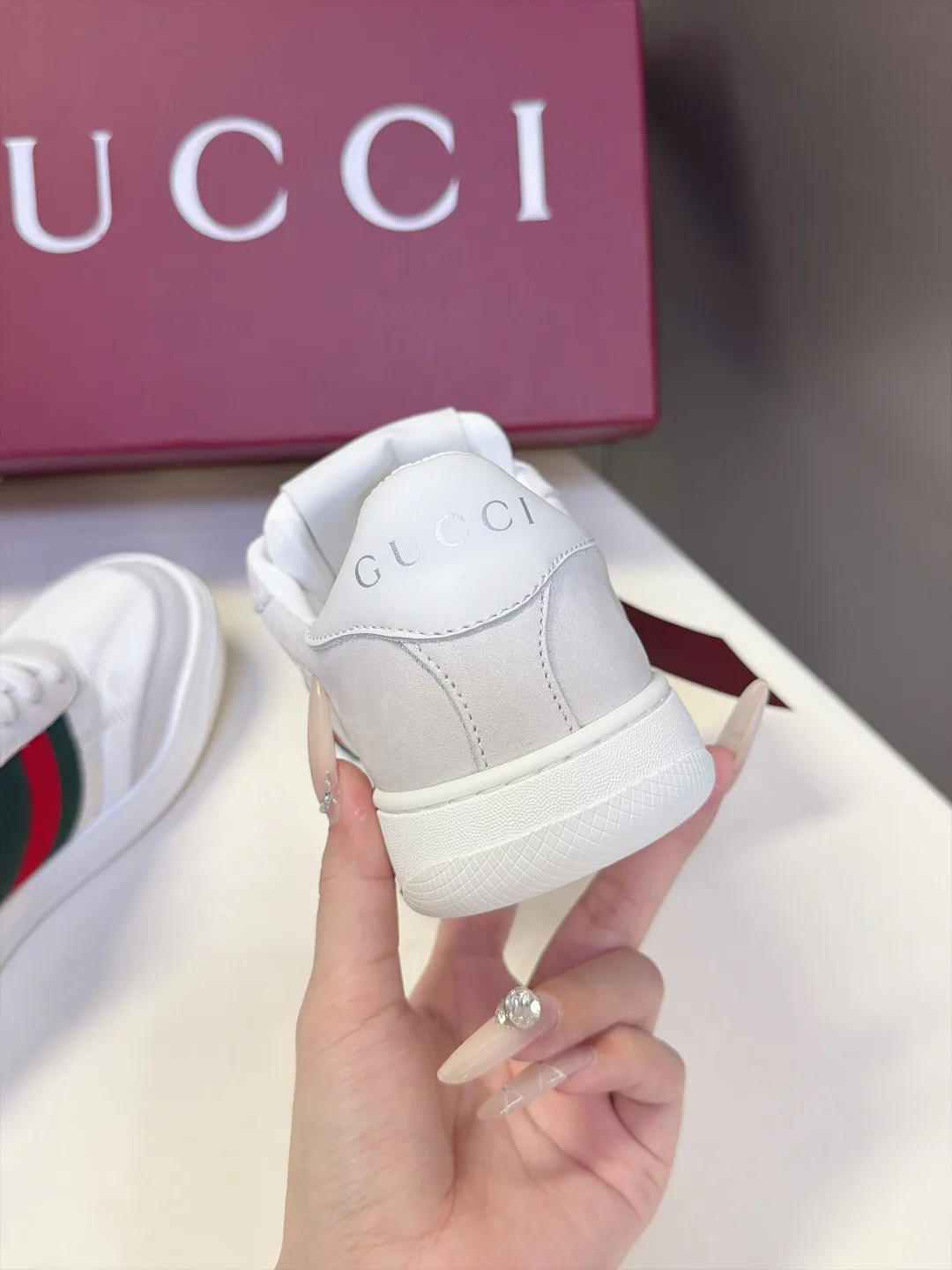 Women's Sneakers GUCCI 18005190