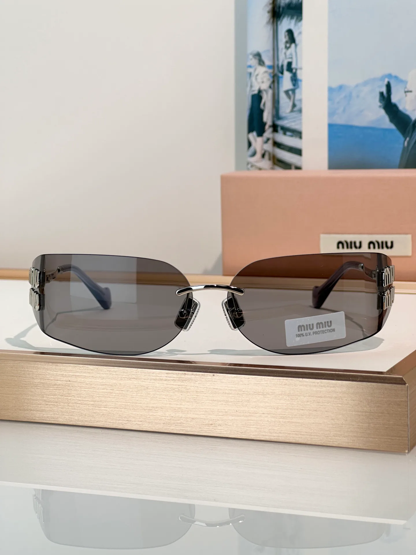 Glasses MIU MIU 18095022