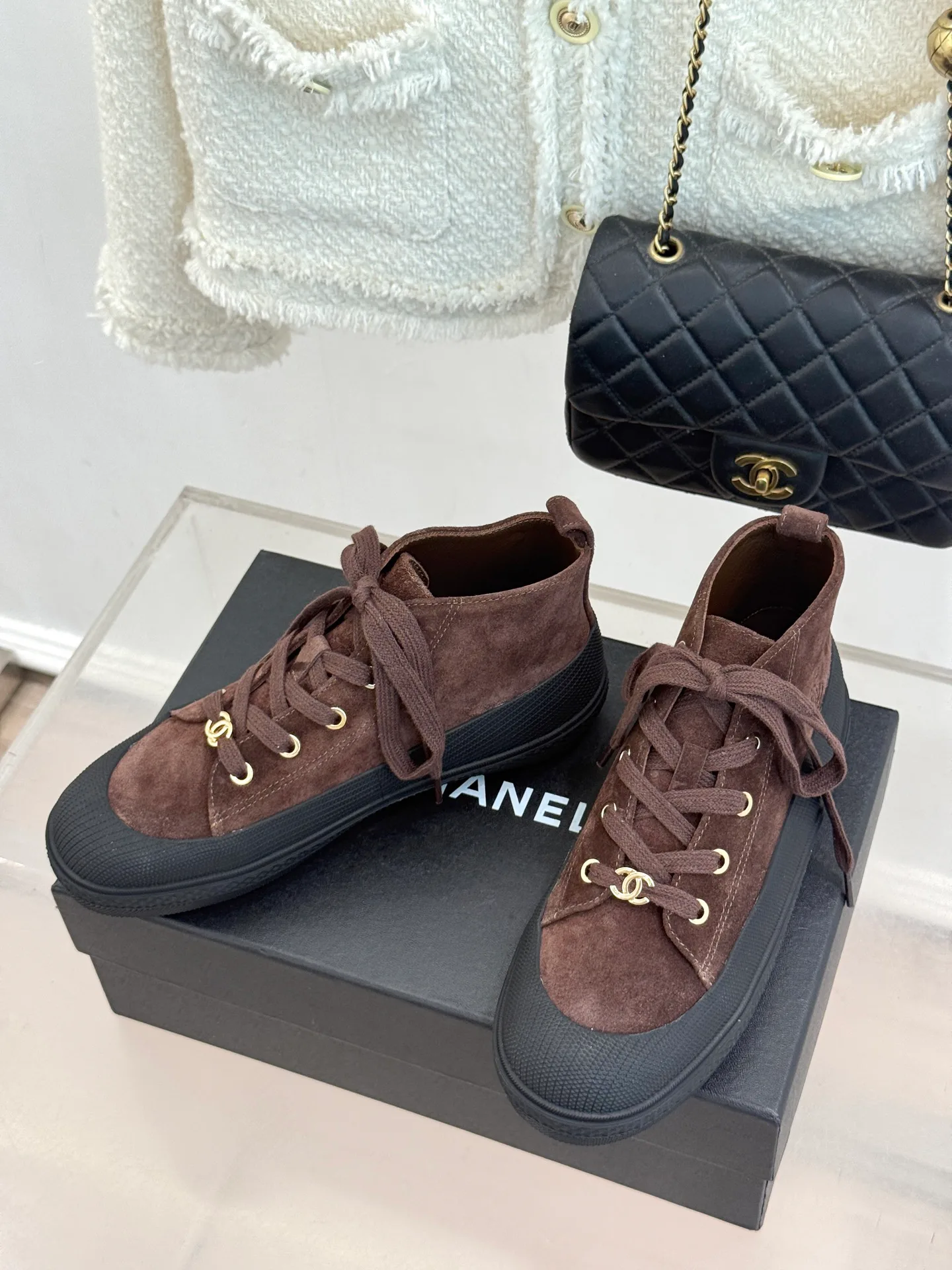 Women's Sneakers CHANEL 18360421