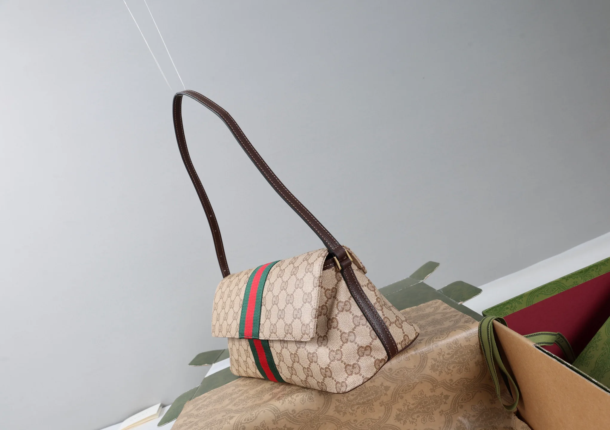 Women's Classic Handbags GUCCI 18065244