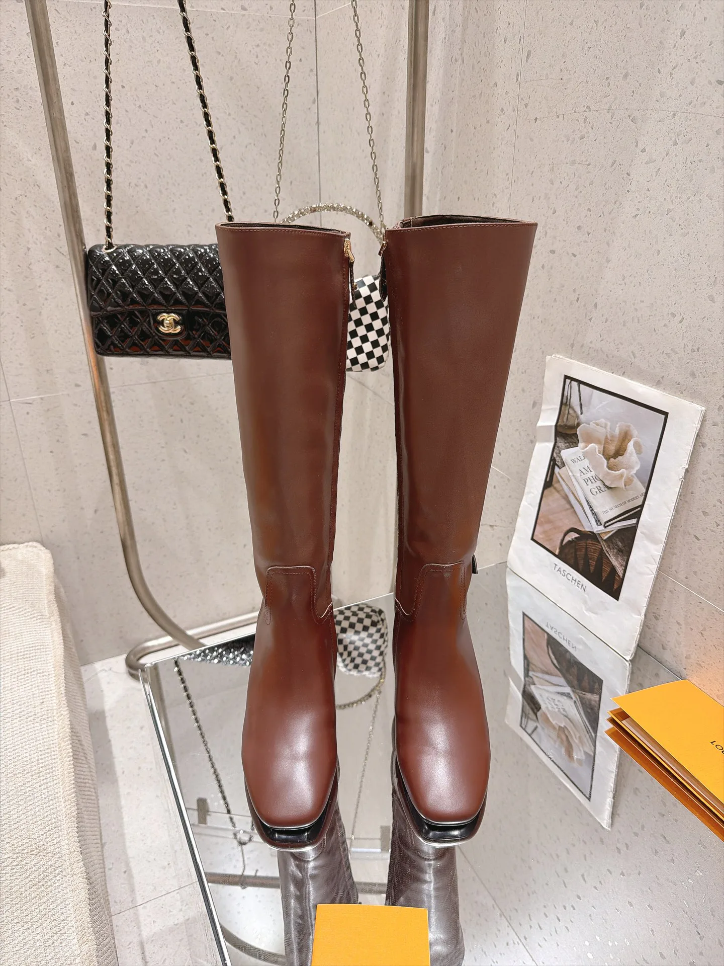 Women's Boots LOUIS VUITTON 18497788