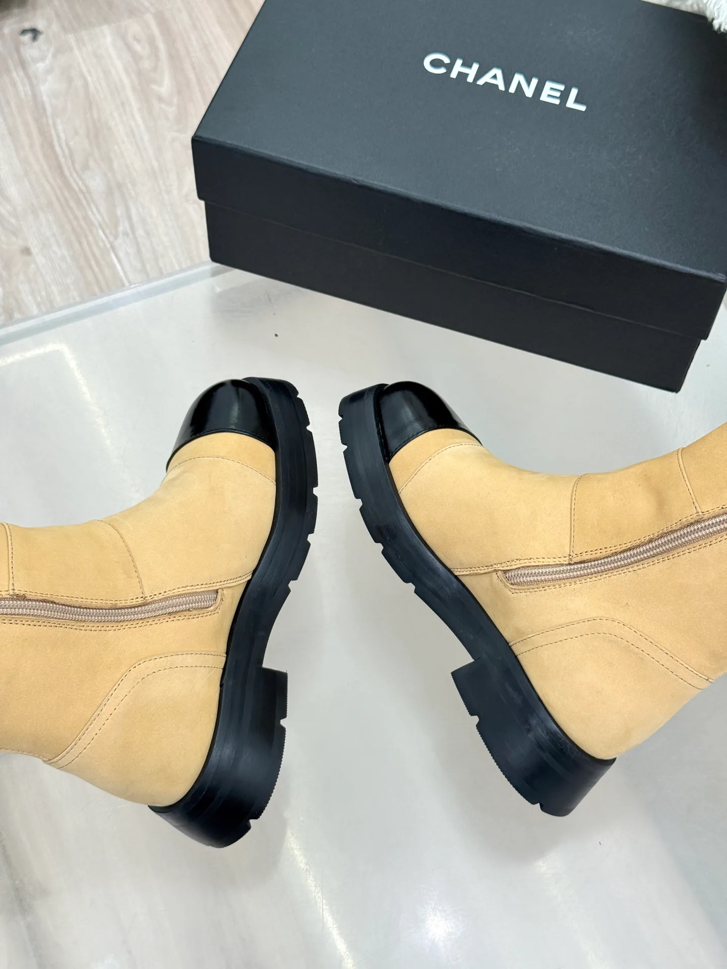 Women's Boots CHANEL 18436497