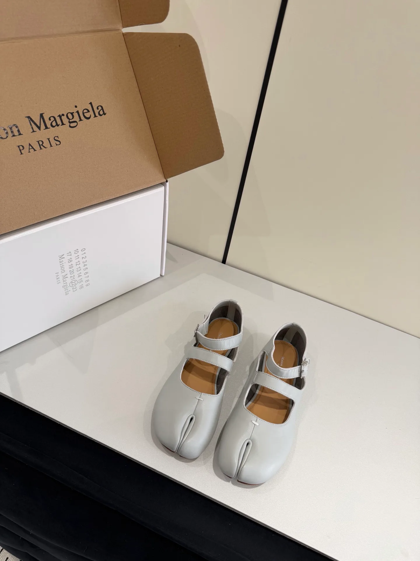 Women's Heels MAISON MARGIELA 17884336
