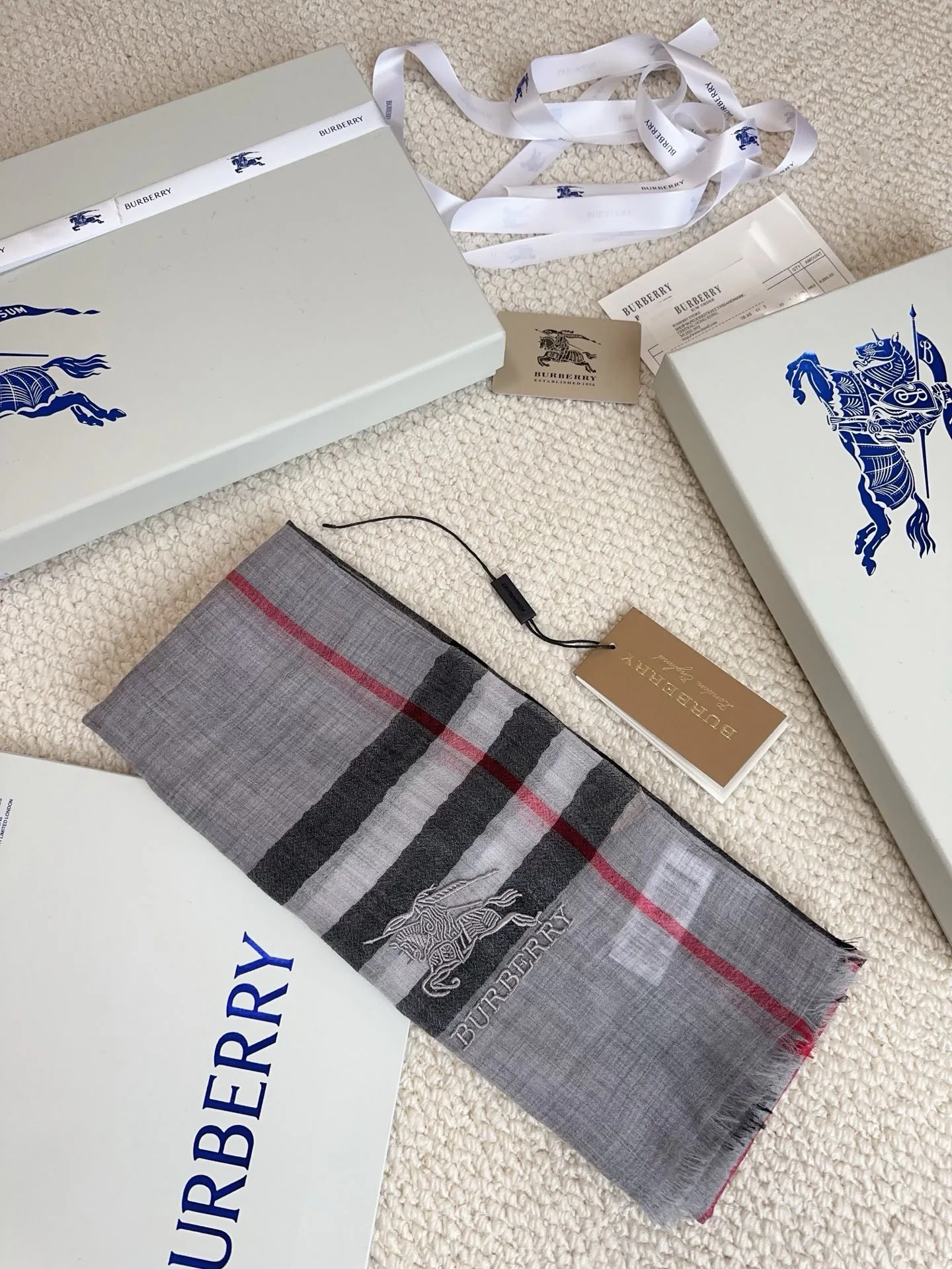 Scarves BURBERRY 18476738