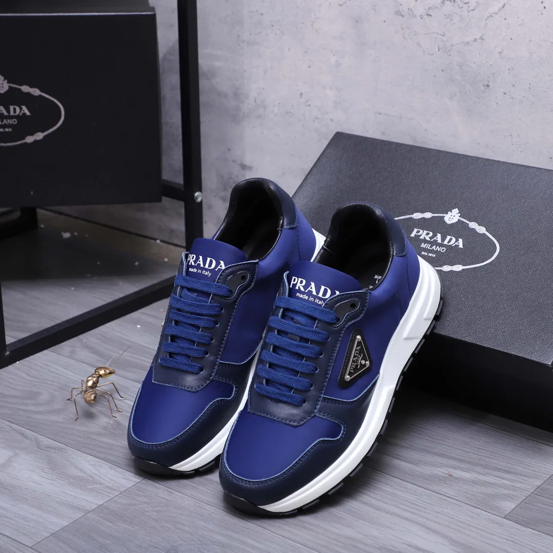 Women's Sneakers PRADA 17429868