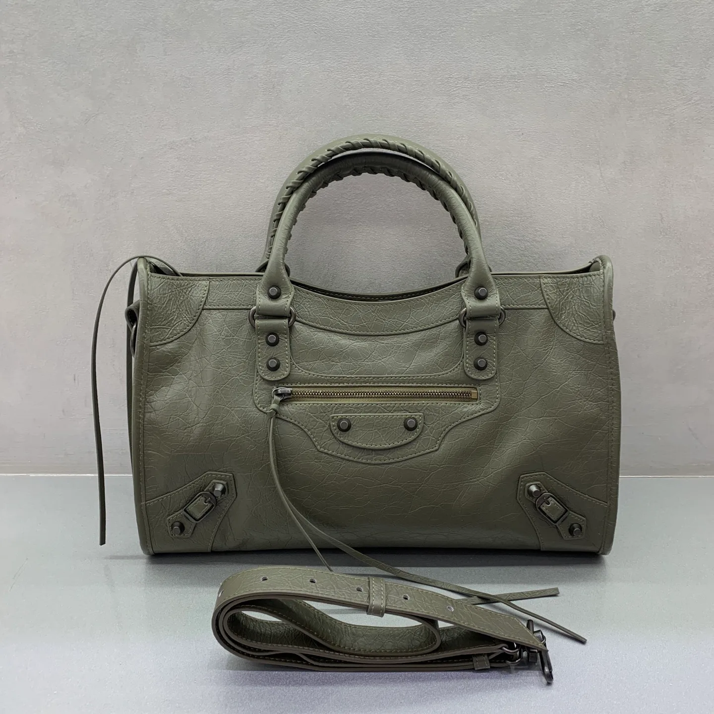Women's Classic Handbags BALENCIAGA 17881711