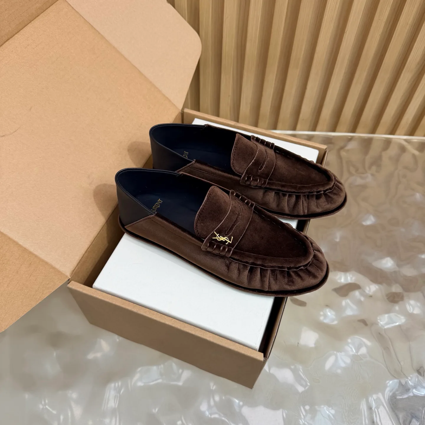 Women's Loafers And Moccasins SAINT LAURENT 17926447