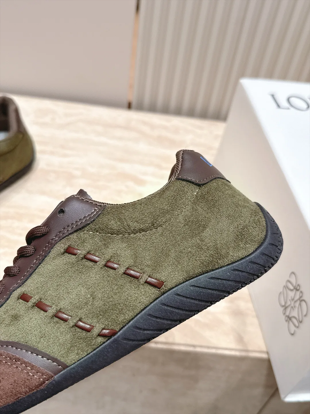 Women's Sneakers LOEWE 18286003
