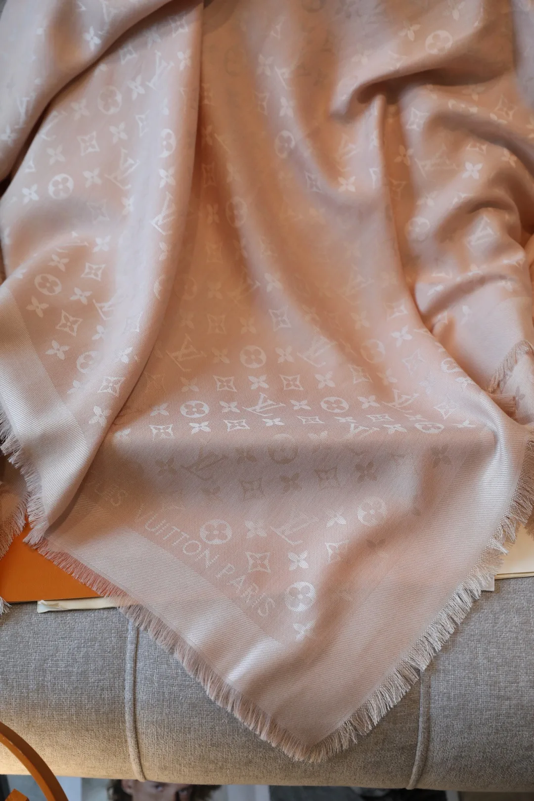 Scarves LOUIS VUITTON 17991828