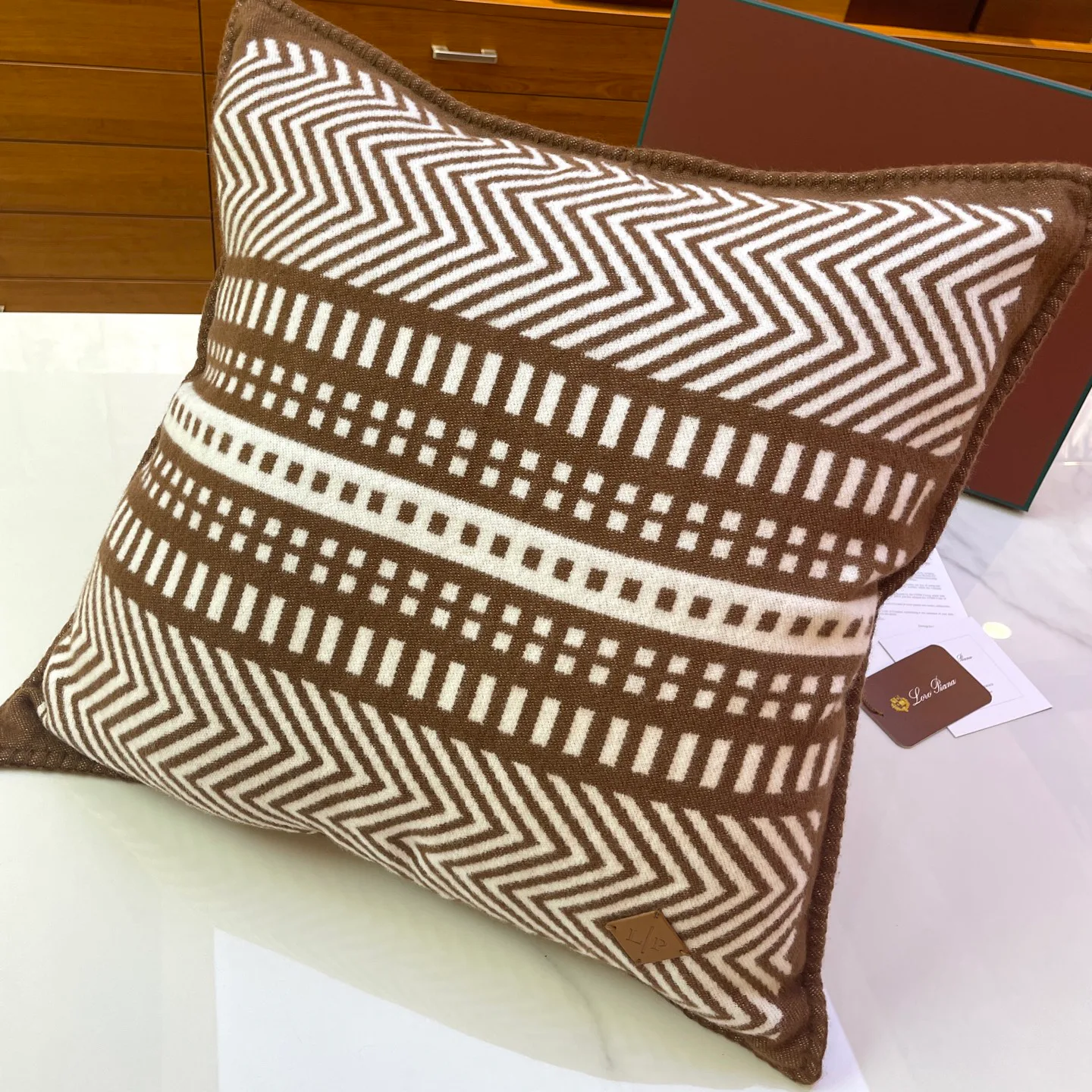 Textiles LORO PIANA 17928299