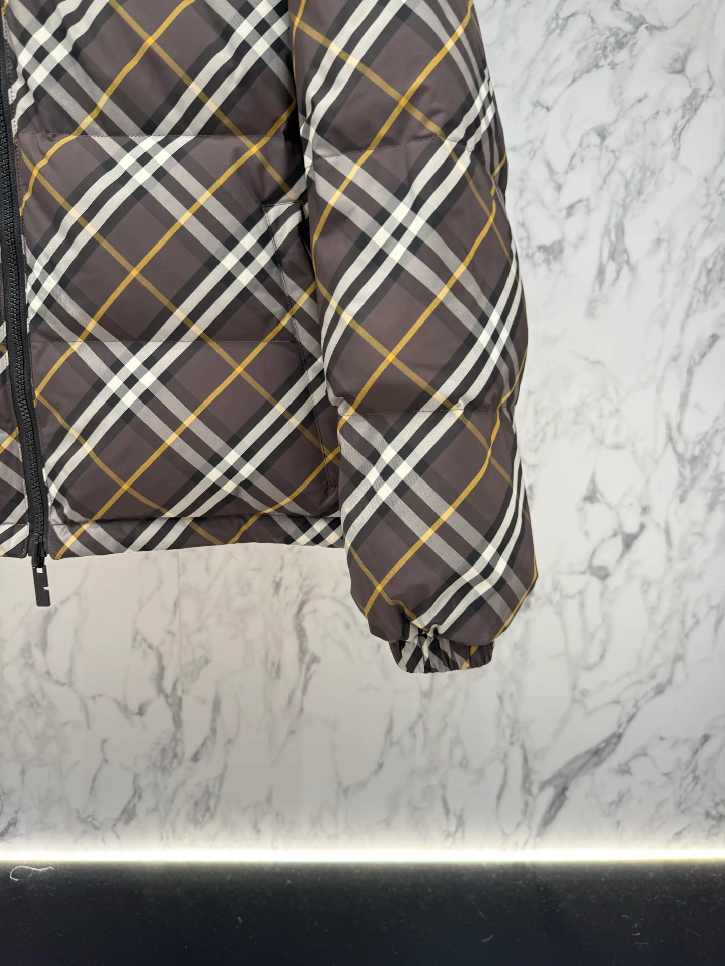 Men's Jackets And Down Jackets BURBERRY 17828642