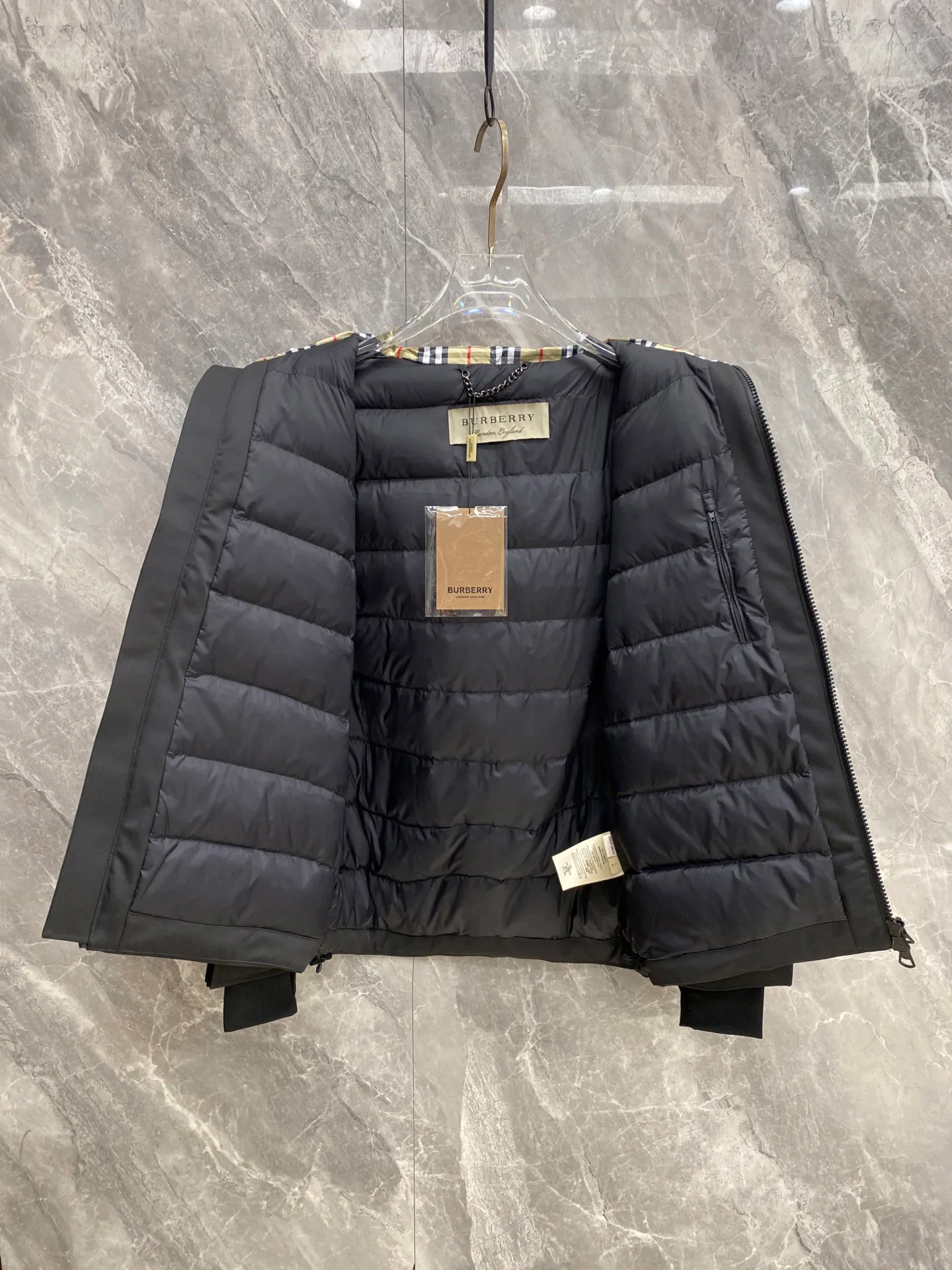 Men's Jackets And Down Jackets MONCLER 18348640