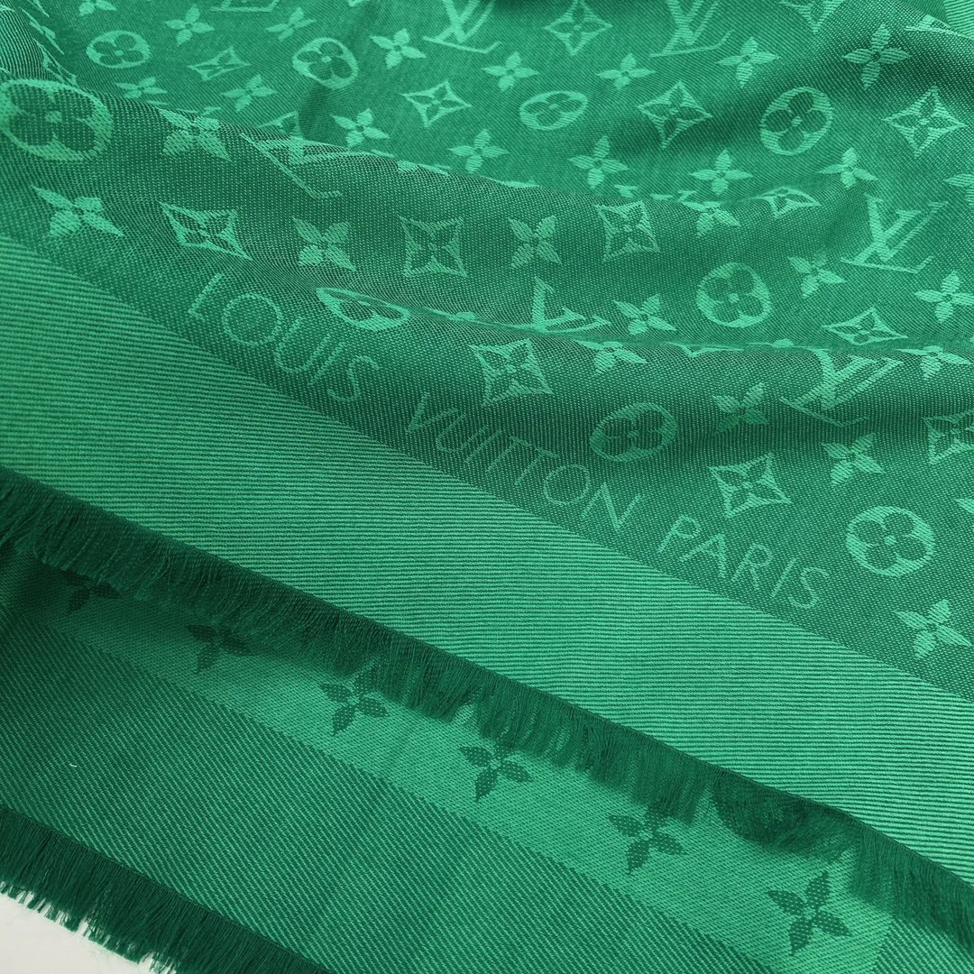 Scarves LOUIS VUITTON 18267597
