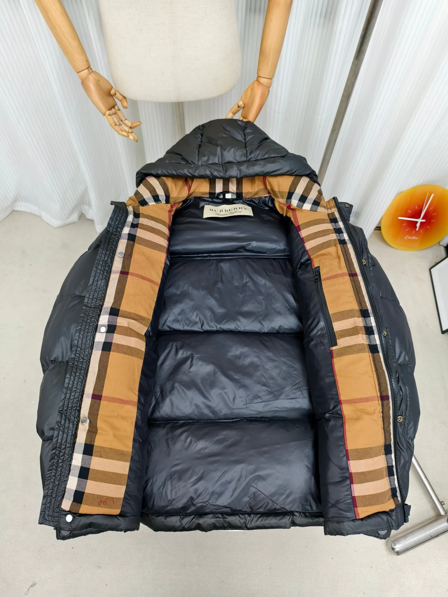 Men's Jackets And Down Jackets BURBERRY 18188990