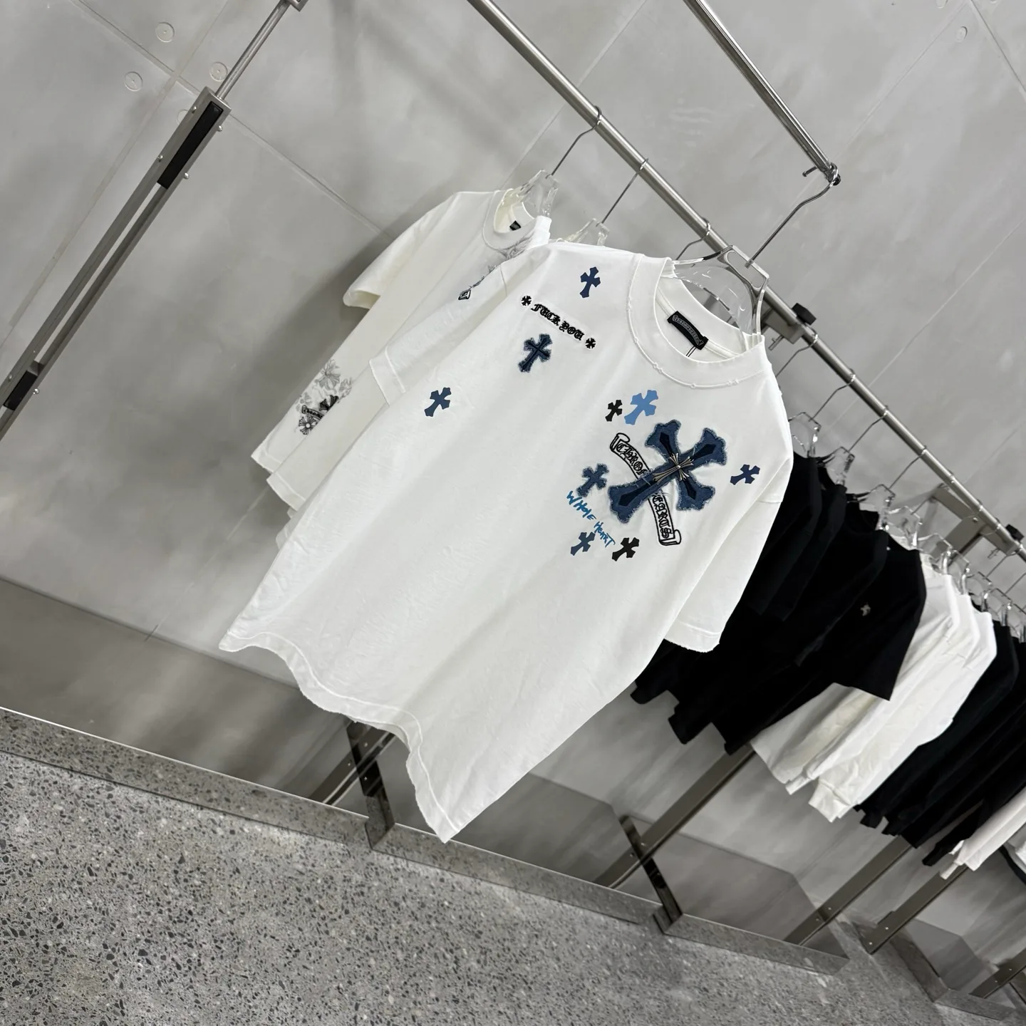 Men's T-Shirts CHROME HEARTS 17881225