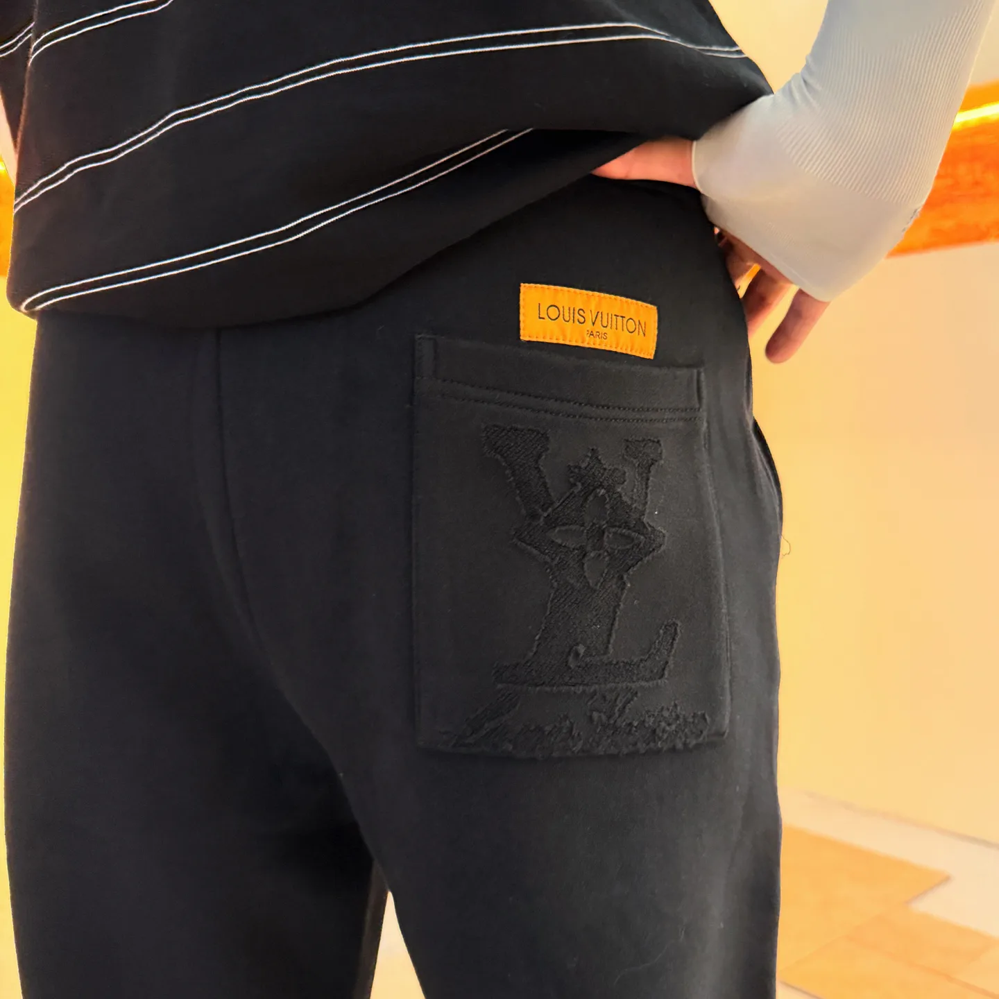 Men's Trousers LOUIS VUITTON 18197195