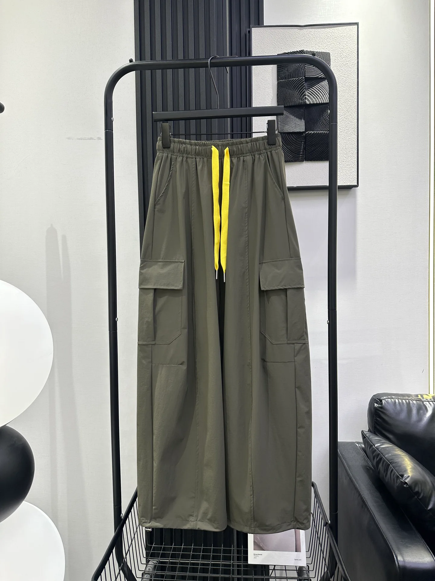 Men's Trousers BALENCIAGA 16986801