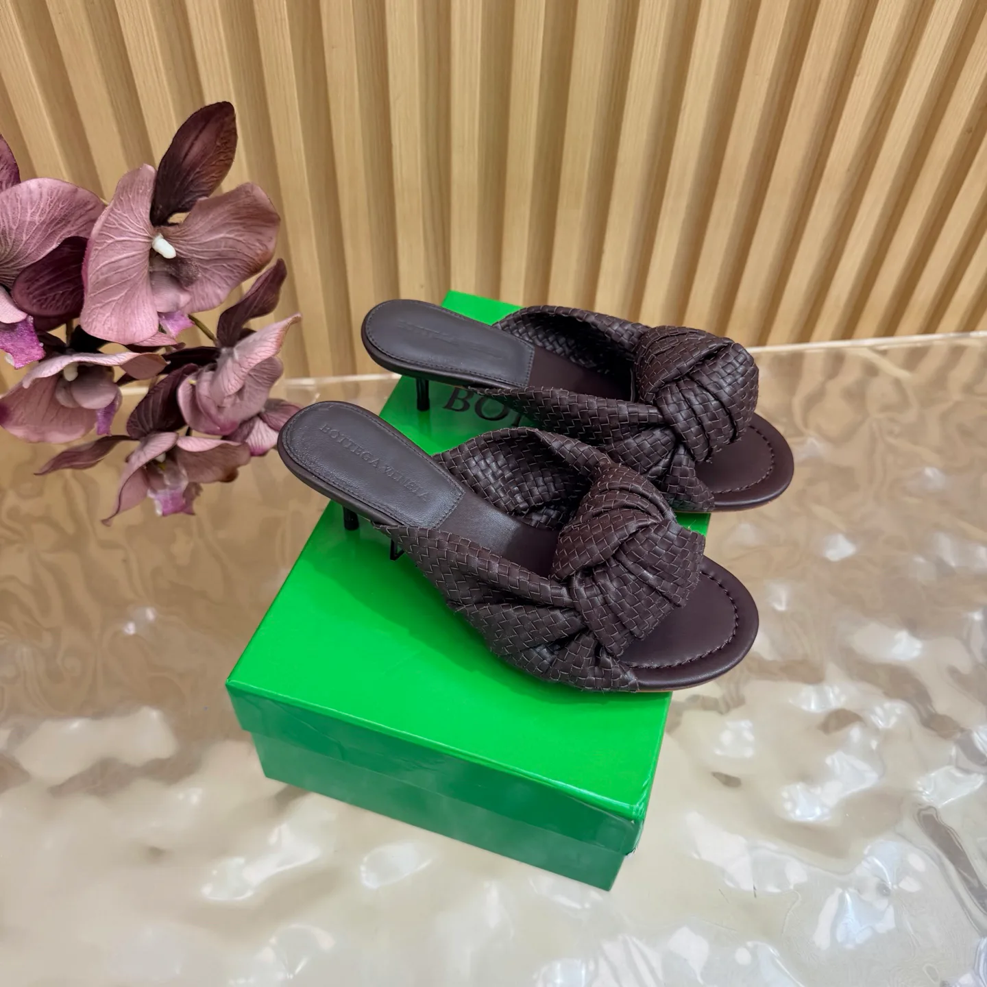 Women's Mules And Clogs BOTTEGA VENETA 17864814