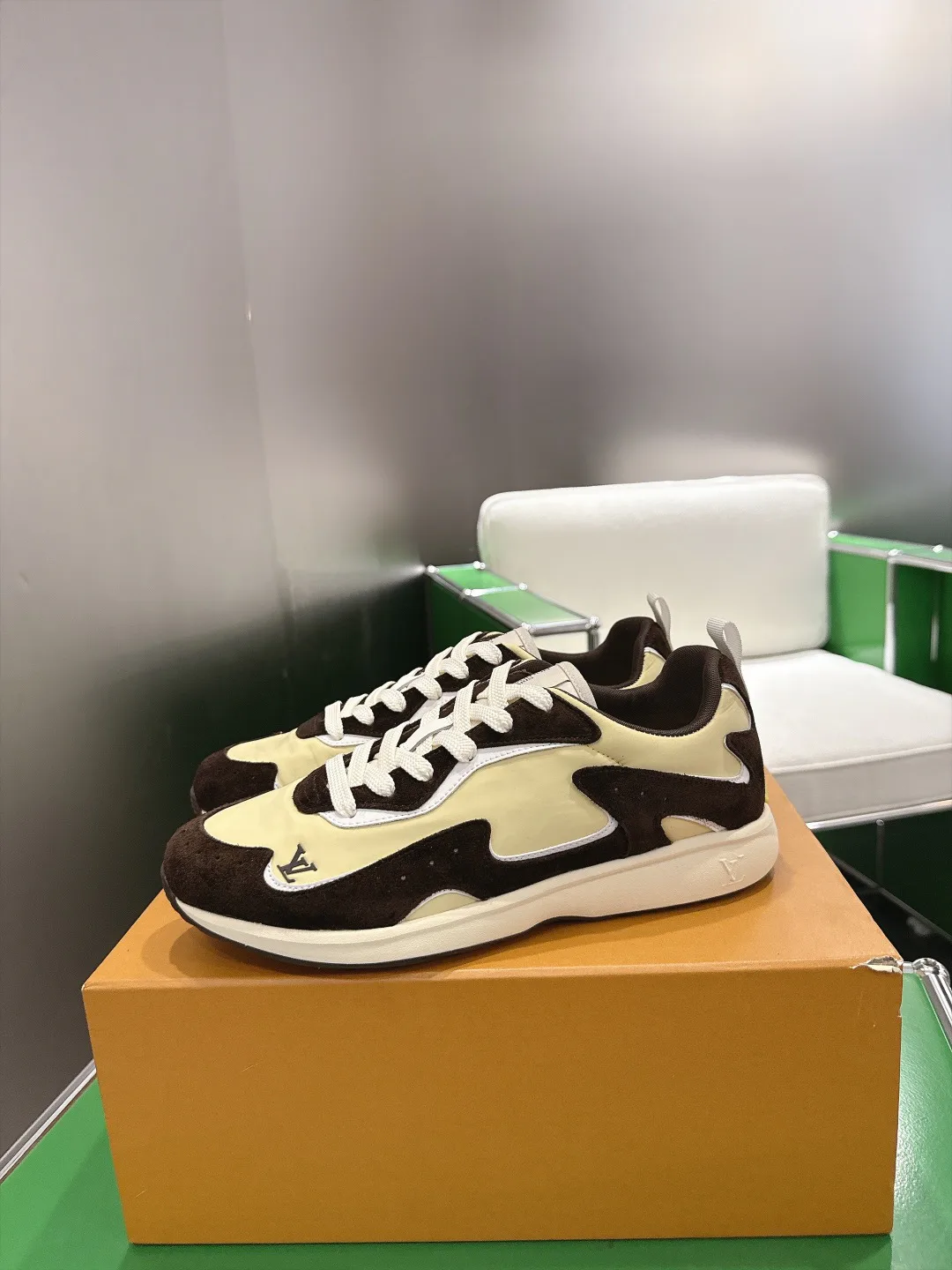 Men's Sneakers LOUIS VUITTON 18011729