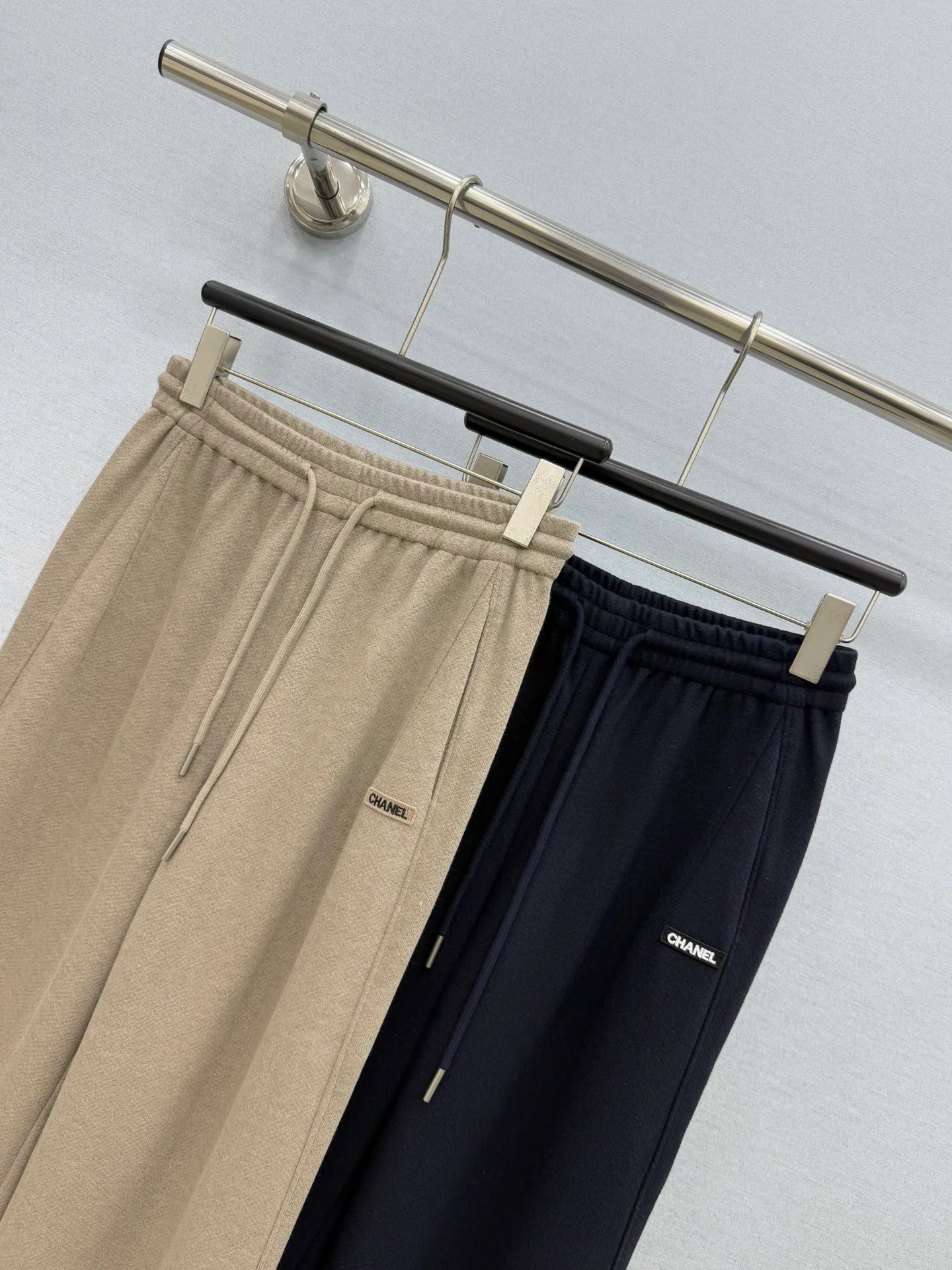 Women's Trousers CHANEL 18281477
