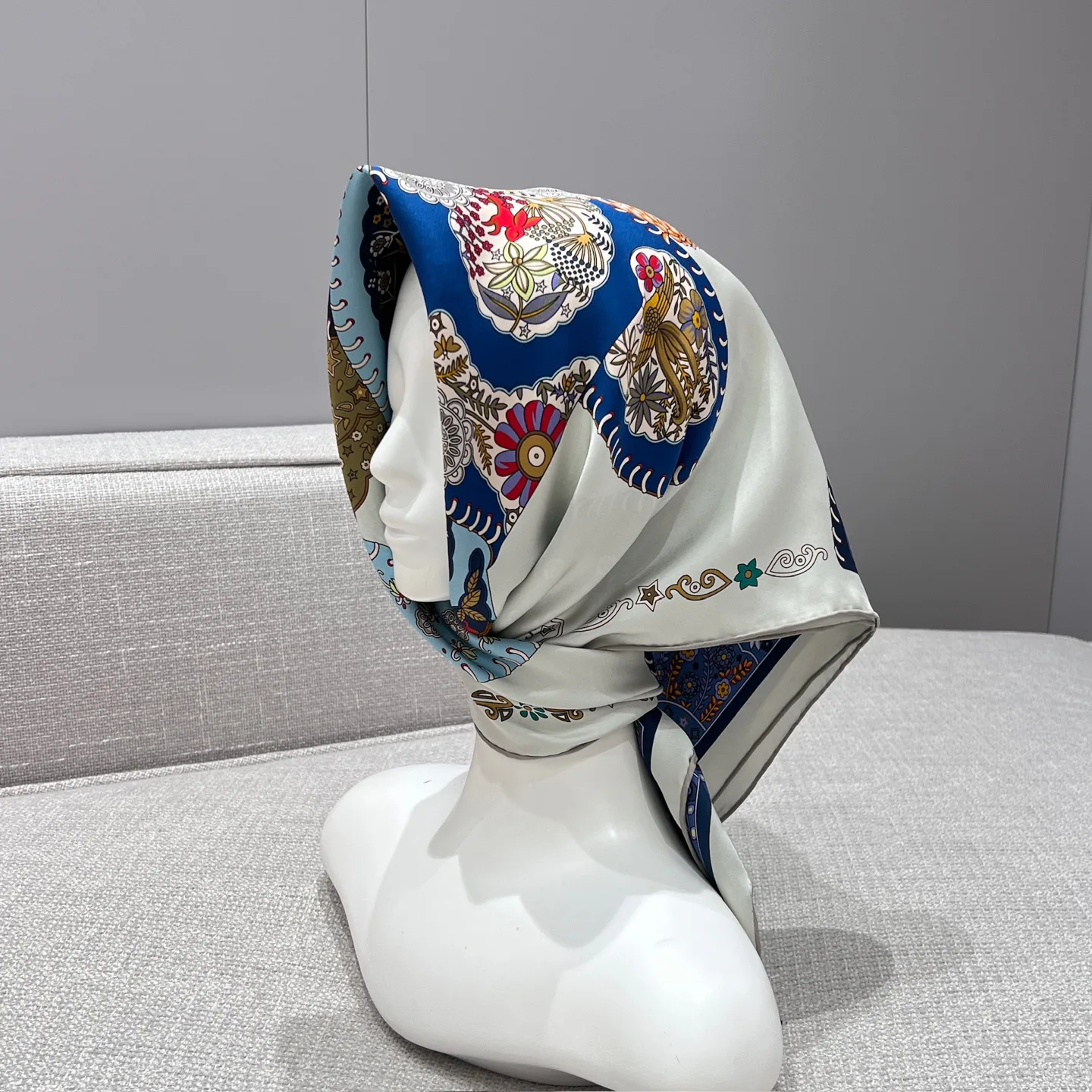 Silk Scarves HERMES 17991447