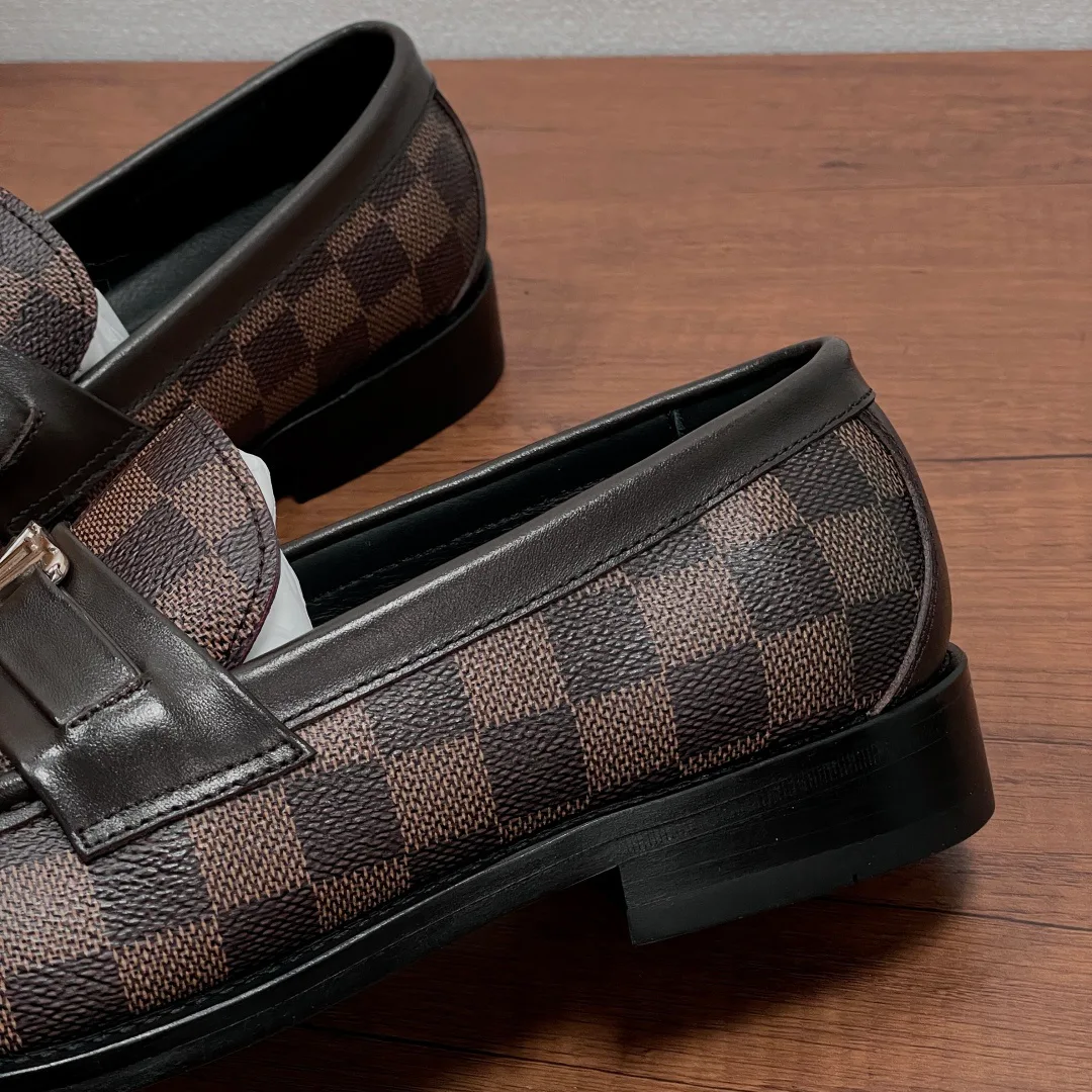 Men's Loafers And Dress Shoes LOUIS VUITTON 18296793