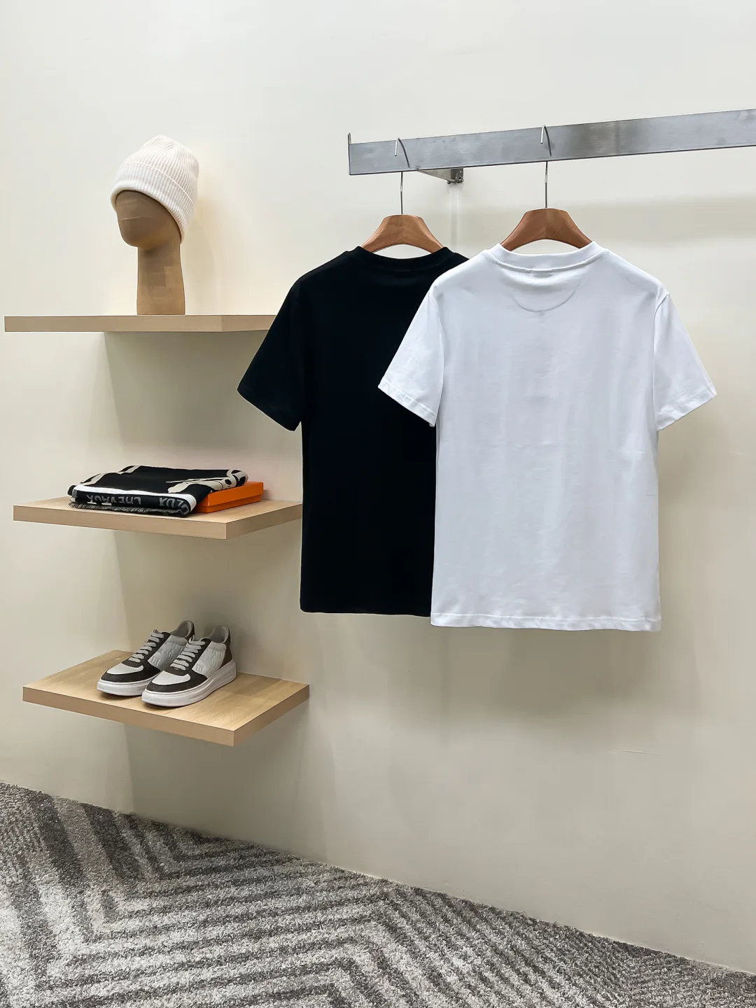 Men's T-Shirts LOEWE 18499456