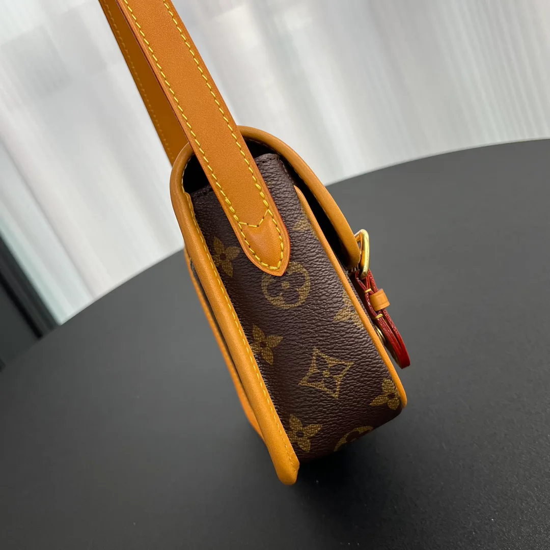 Классические Сумки Женские Louis Vuitton 18575200