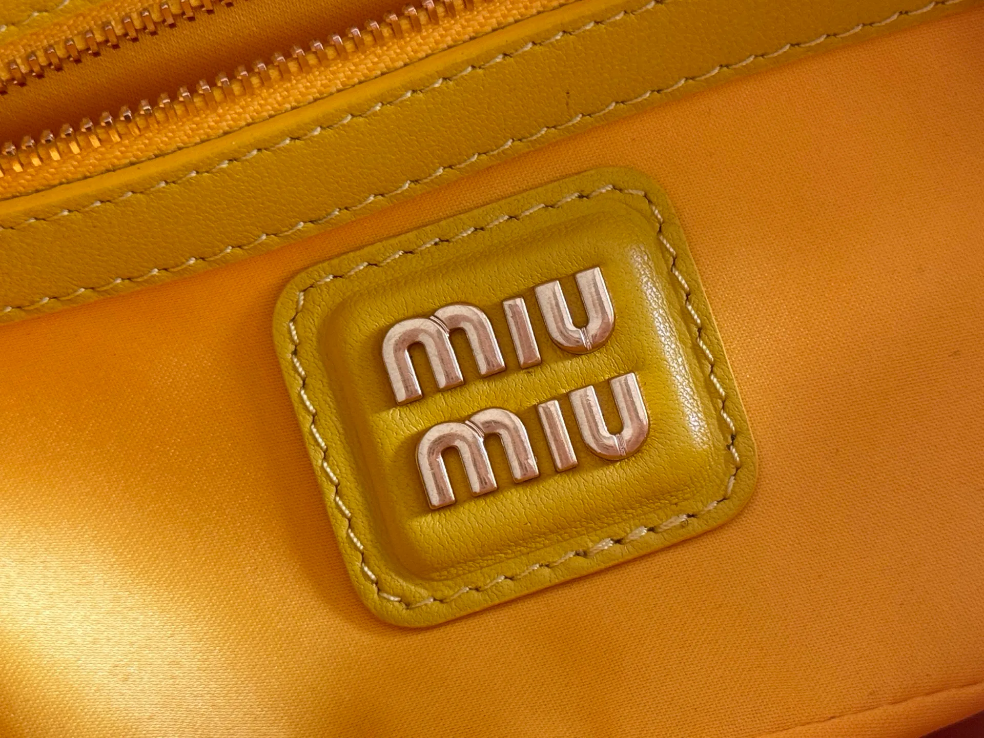 Women's Classic Handbags MIU MIU 18148094