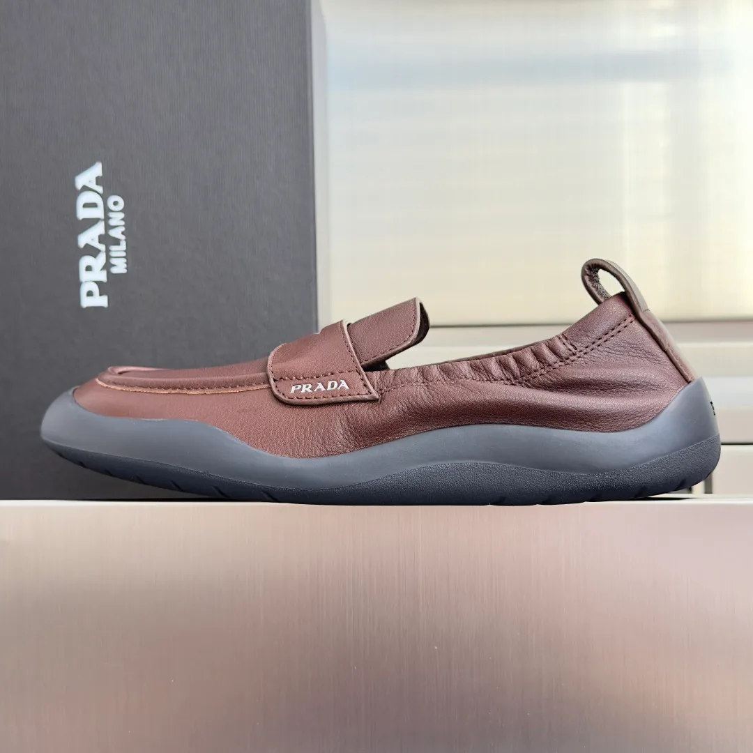 Women's Loafers And Moccasins PRADA 18505128