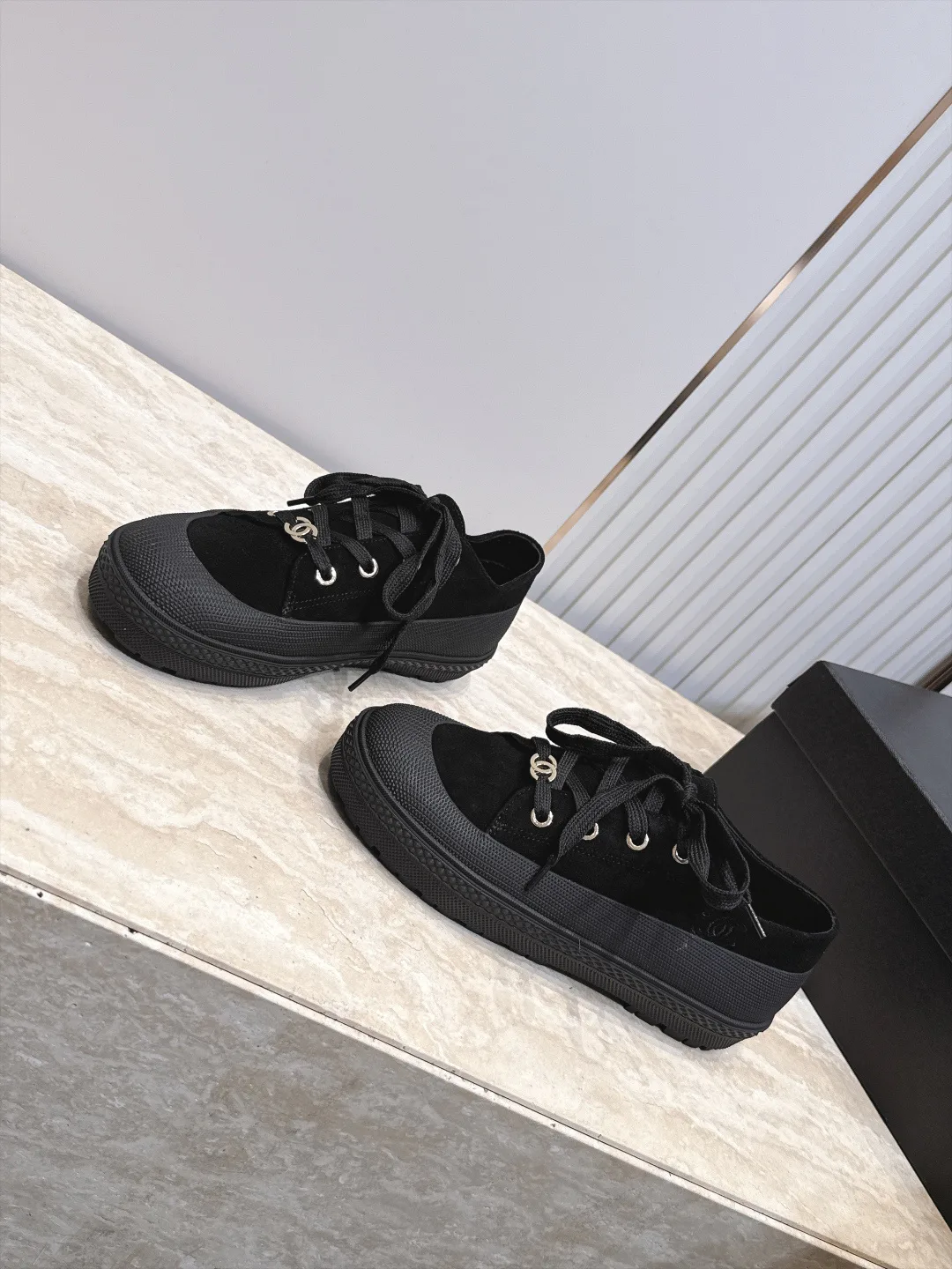 Women's Sneakers CHANEL 17796863