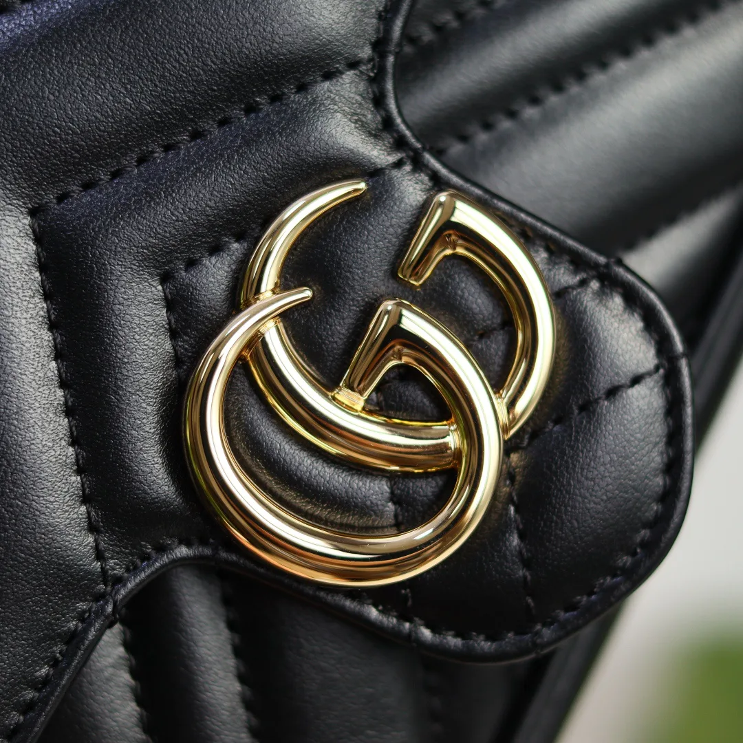 Women's Classic Handbags GUCCI 17947947