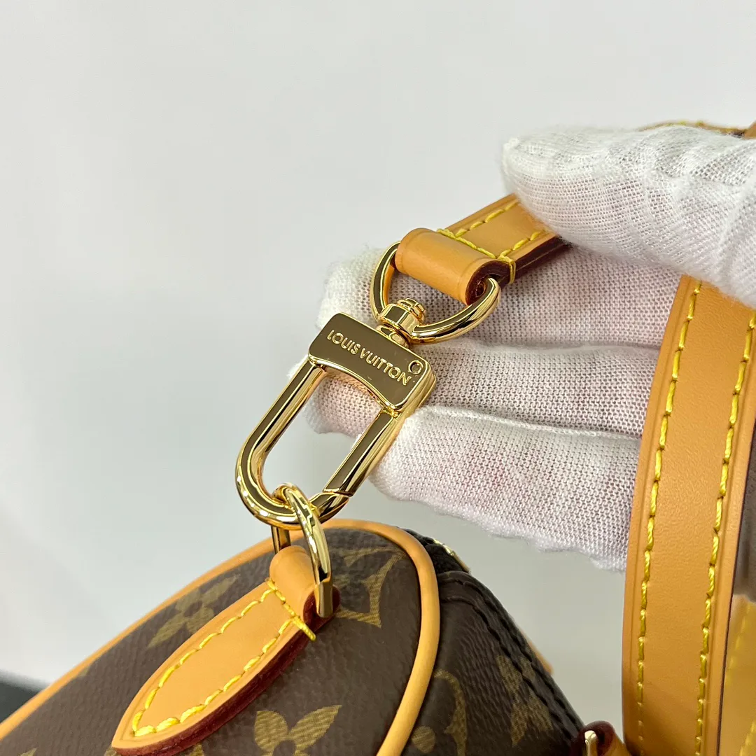 Классические Сумки Женские Louis Vuitton 18575219