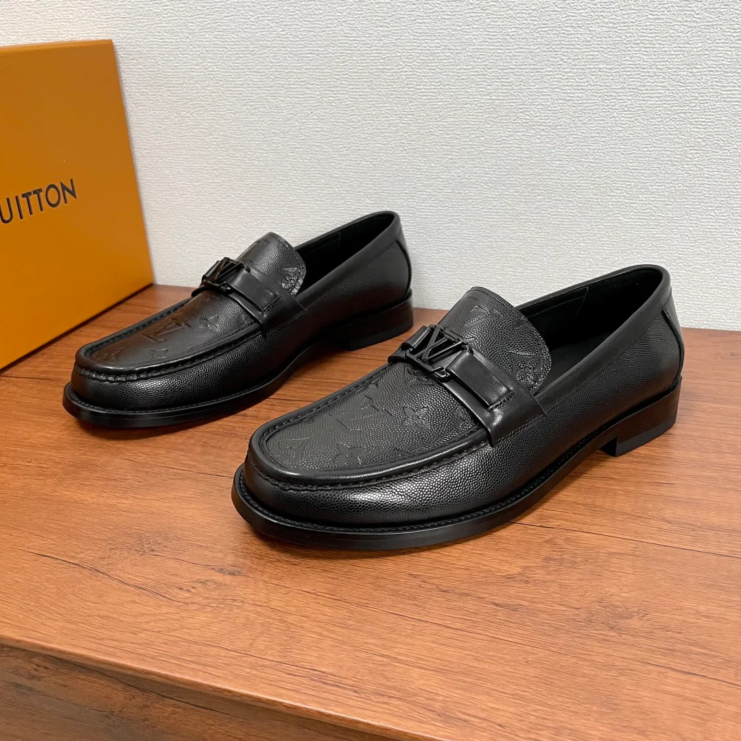 Men's Loafers And Dress Shoes LOUIS VUITTON 18197773