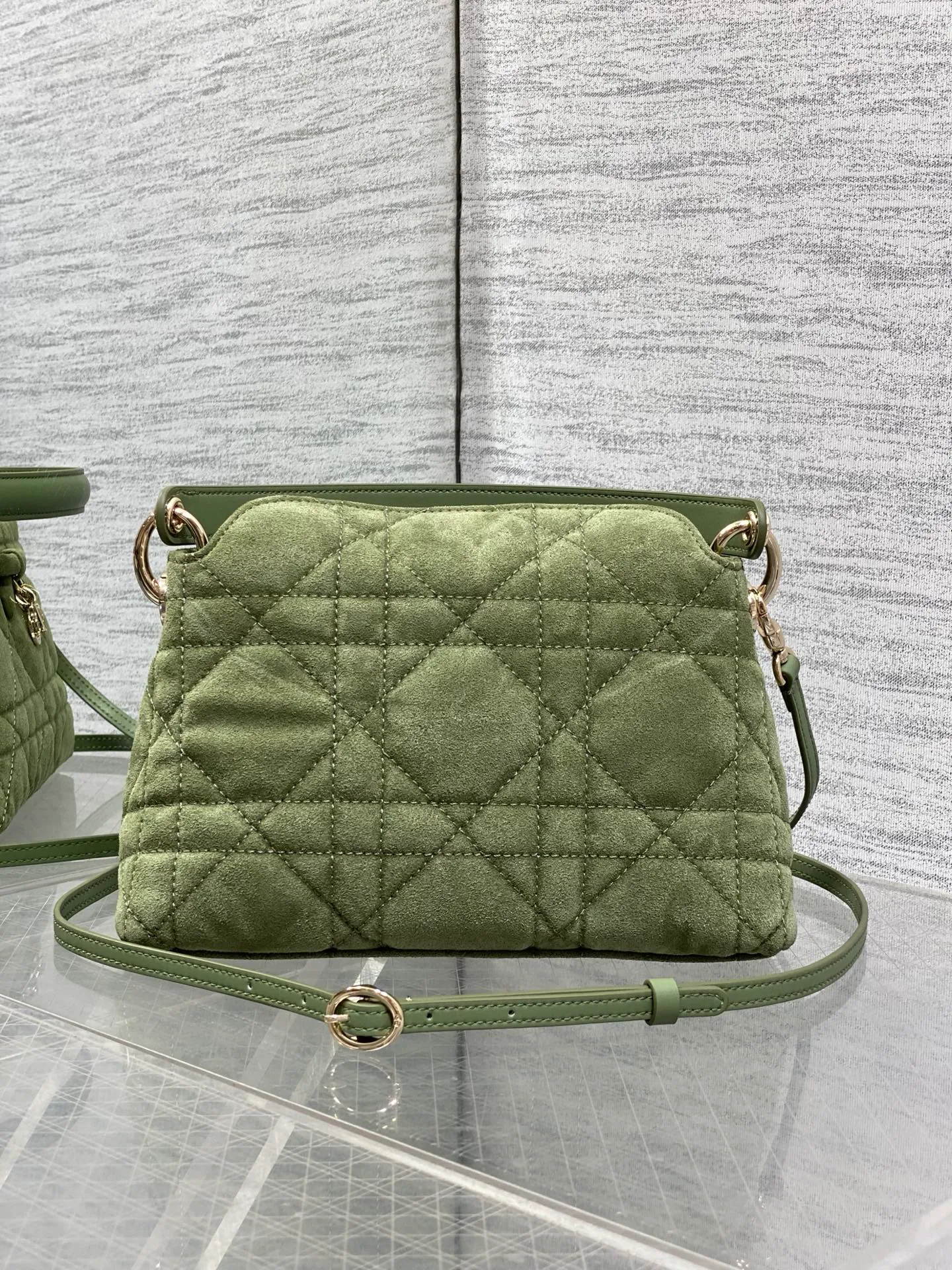 Women's Classic Handbags CHRISTIAN DIOR 18341372