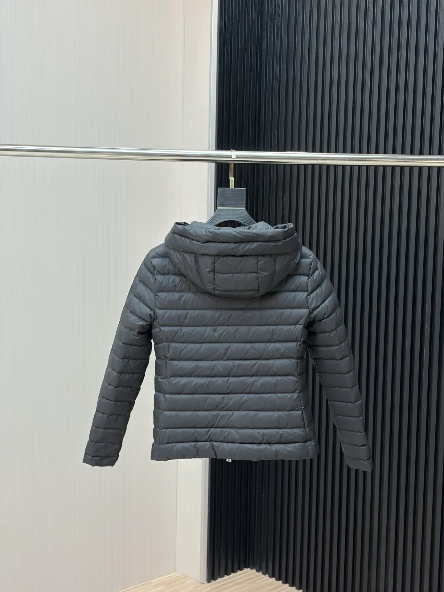 Men's Jackets And Down Jackets MONCLER 17908042